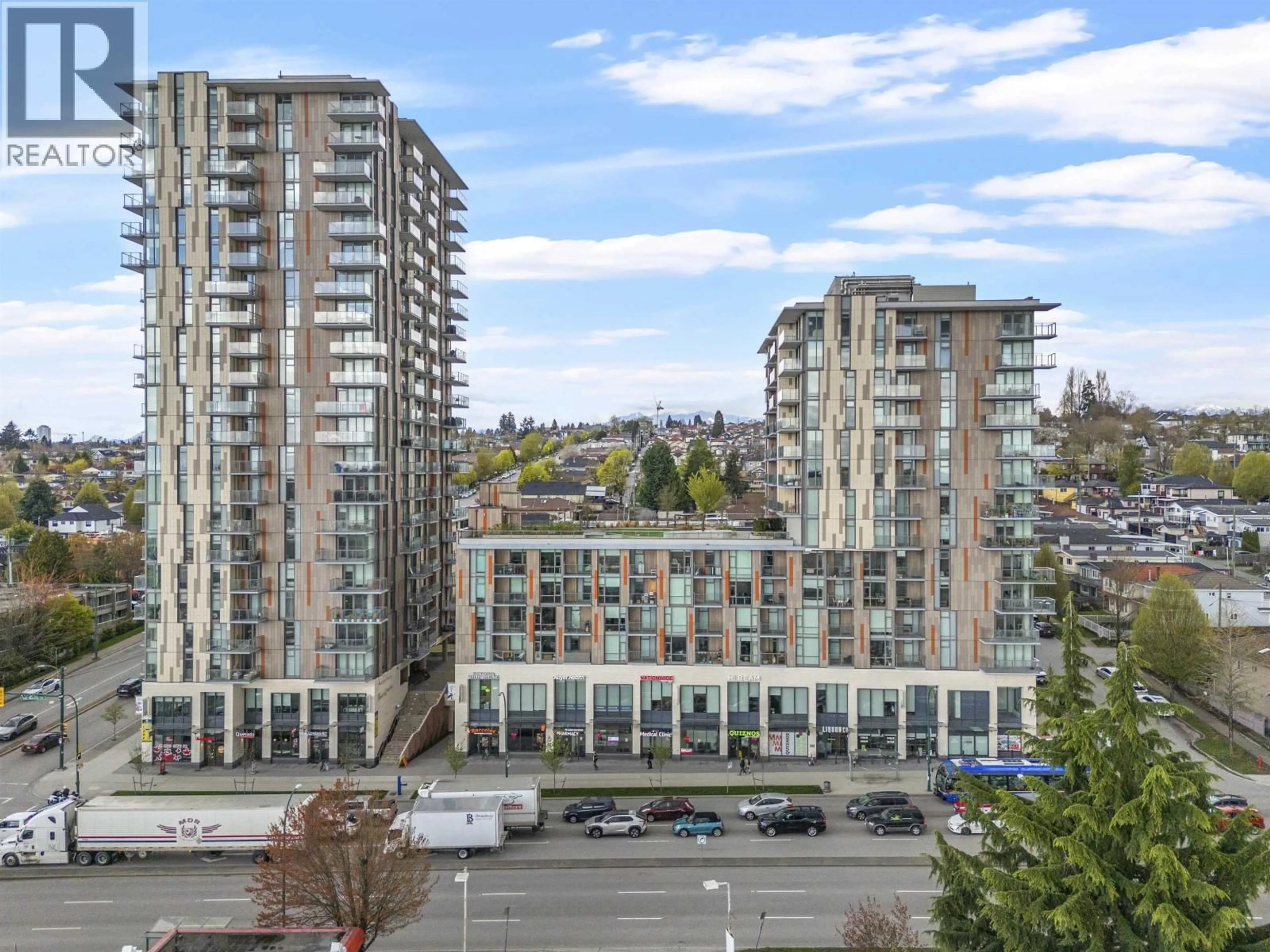 A pic from outside/outdoor area/front of a property/back of a property/a pic from drone, city buildings view from balcony for 8181 CHESTER STREET, Vancouver British Columbia V5X0J9