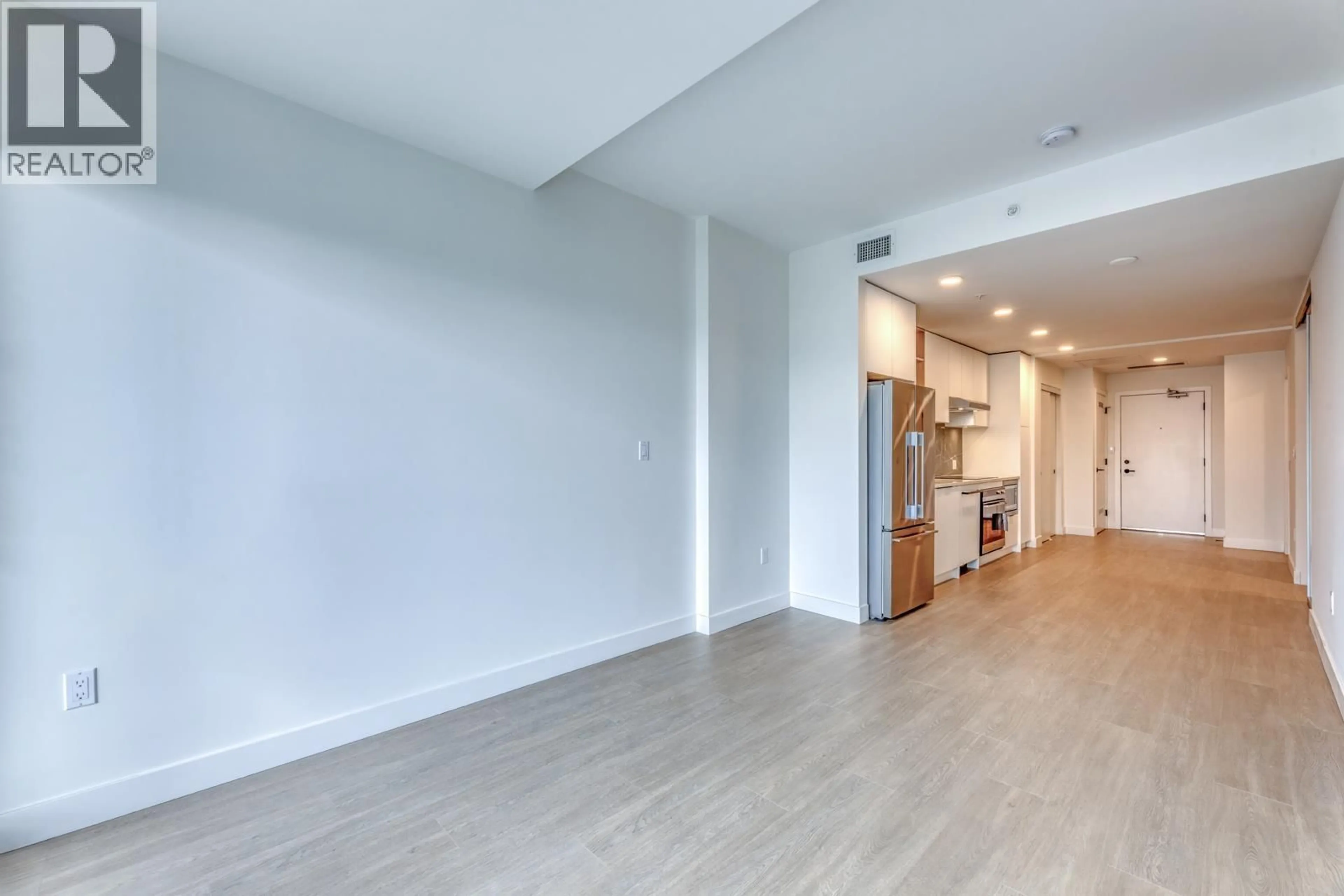 A pic of a room for 557 - 422 3RD STREET, North Vancouver British Columbia V7L0K1