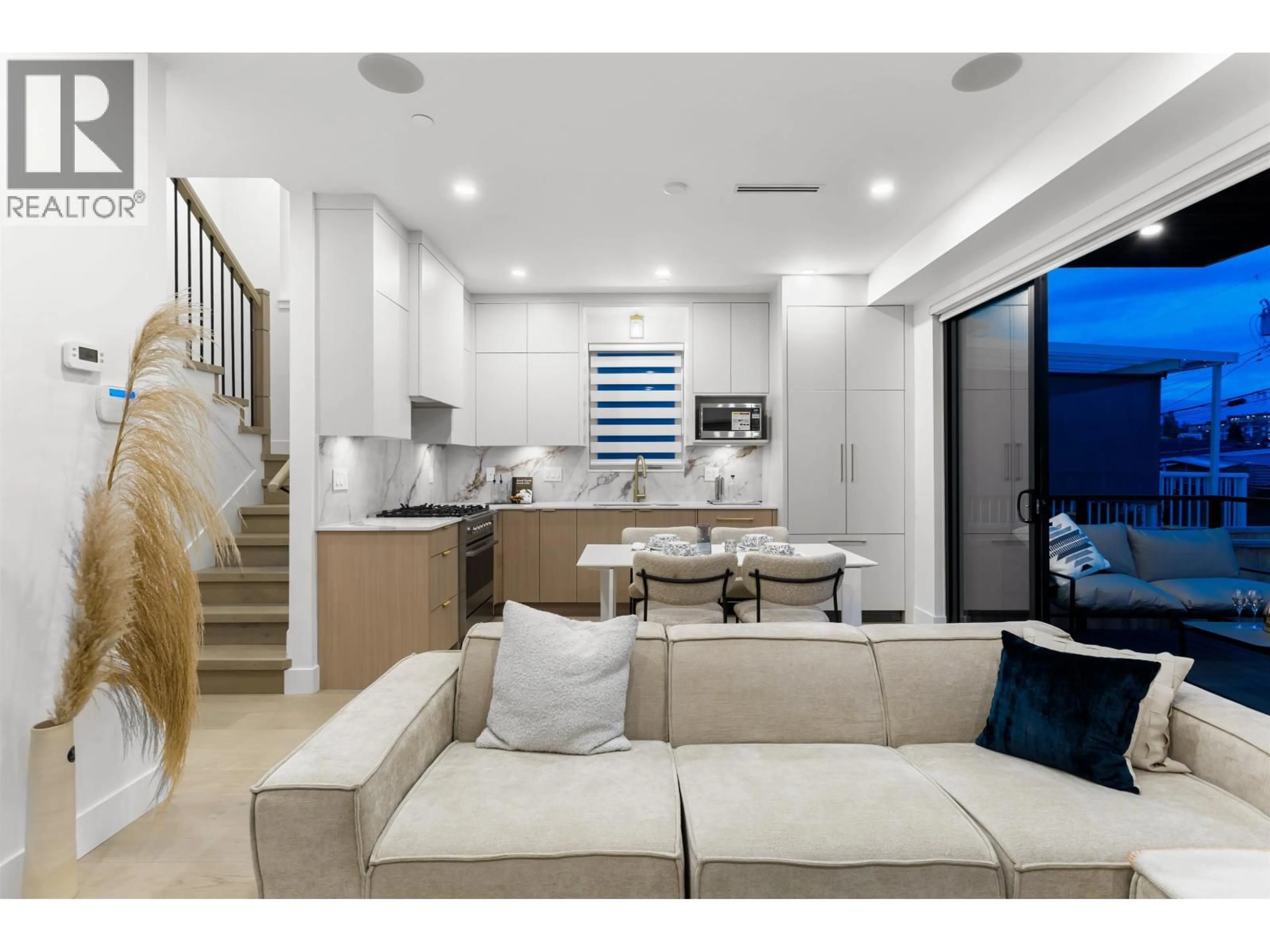 Open concept kitchen, unknown for 2 - 4176 BALKAN STREET, Vancouver British Columbia V5V3Z2