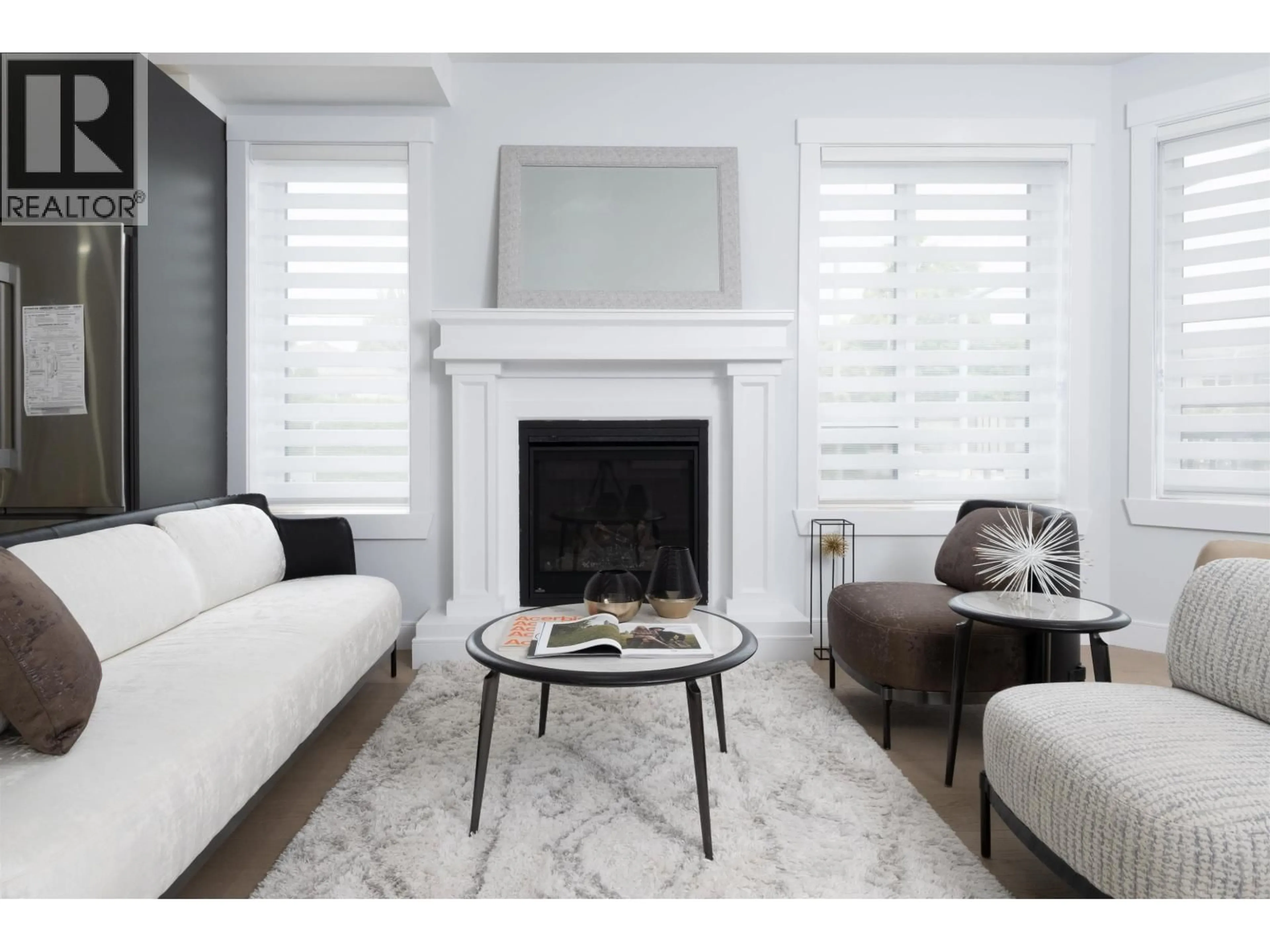 Living room with furniture, unknown for 12111 TRITES ROAD, Richmond British Columbia V7E3B3
