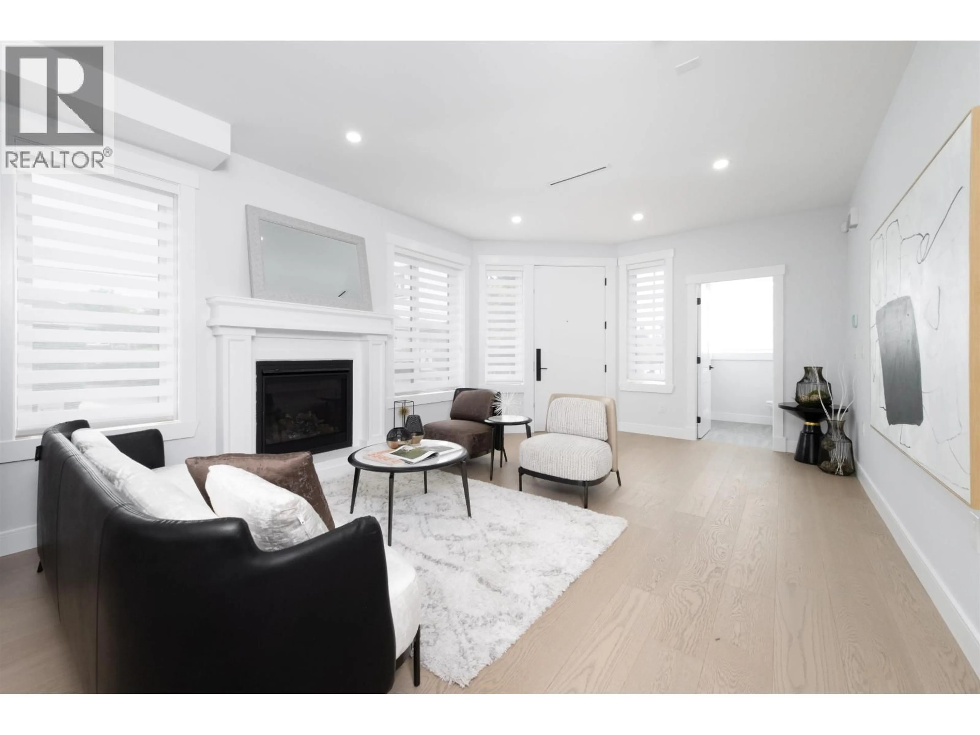 Living room with furniture, unknown for 12111 TRITES ROAD, Richmond British Columbia V7E3B3