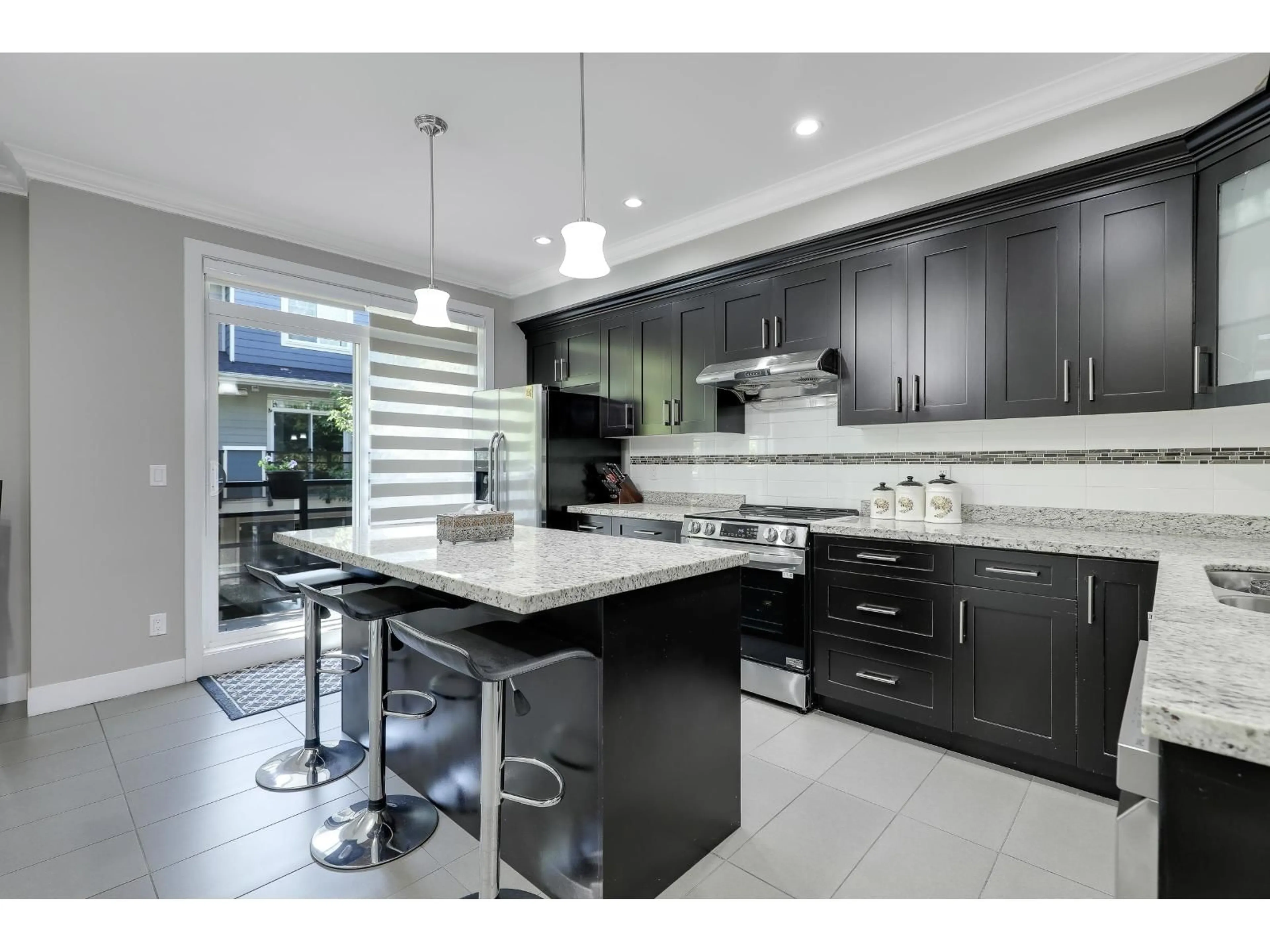Contemporary kitchen, ceramic/tile floor for 50 - 6383 140, Surrey British Columbia V3W0E9