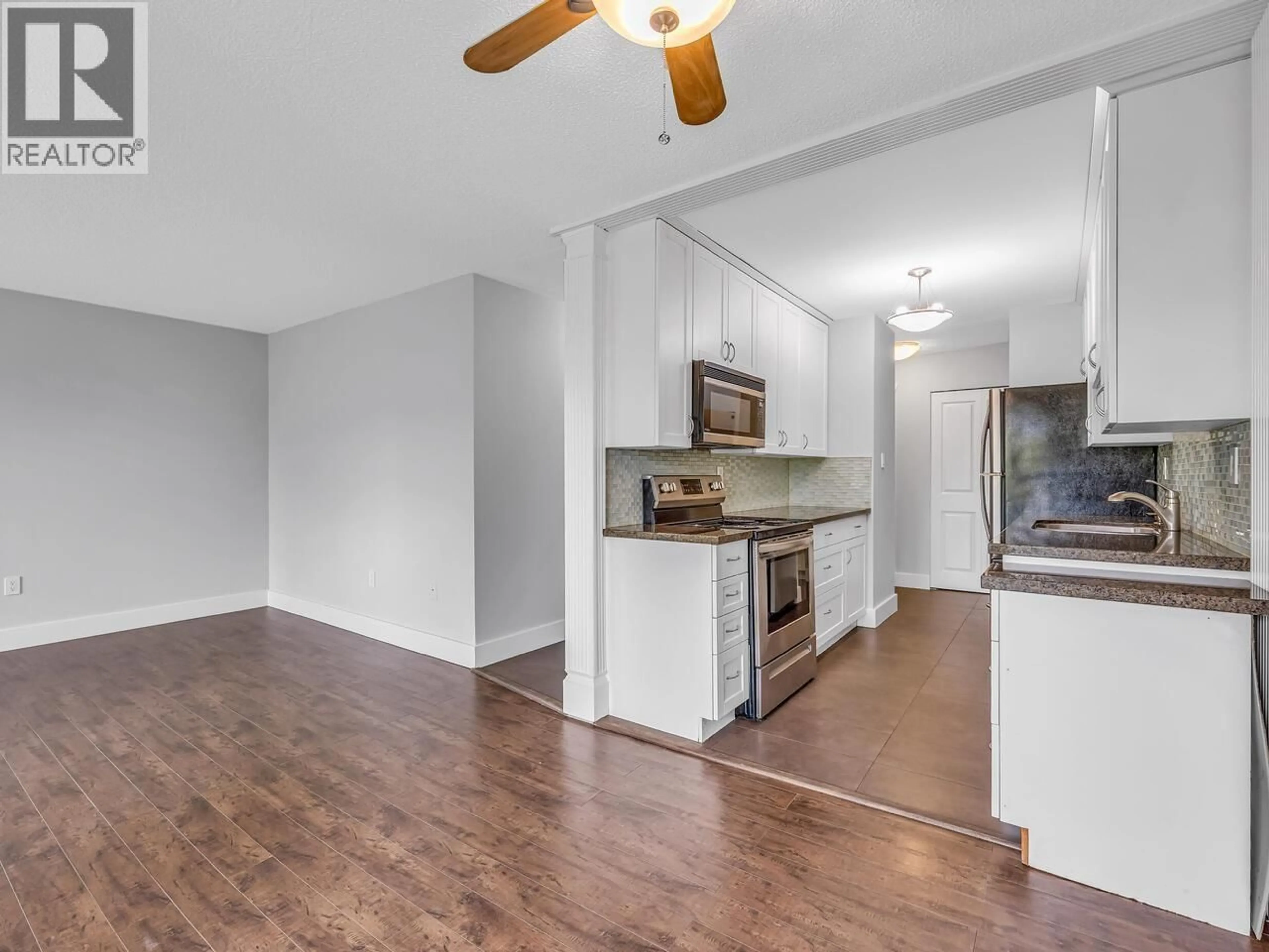 Unknown for 2224 ETON STREET, Vancouver British Columbia V5L1C8
