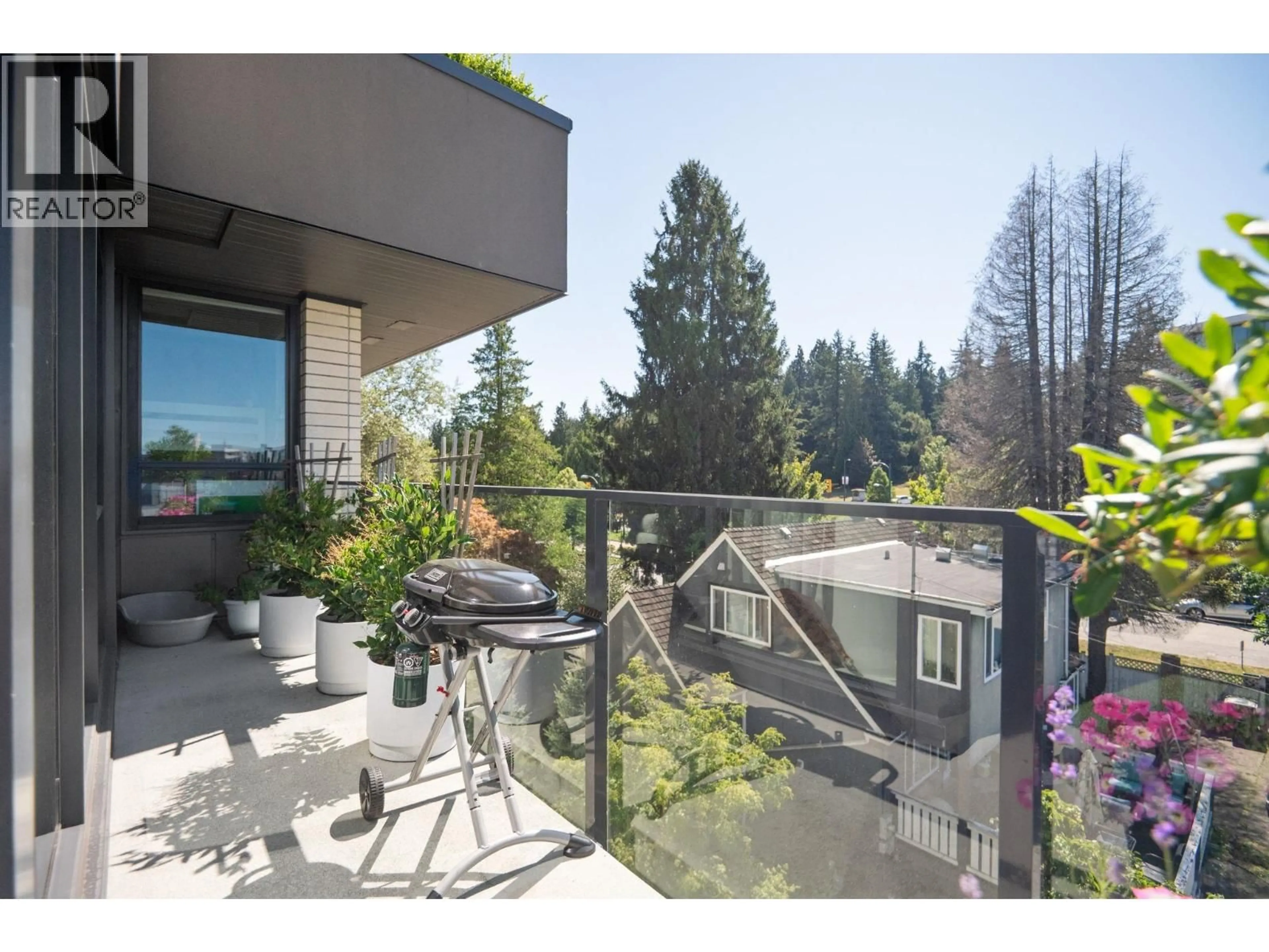 Patio, unknown for 510 - 4427 CAMBIE STREET, Vancouver British Columbia V5Z2Y8