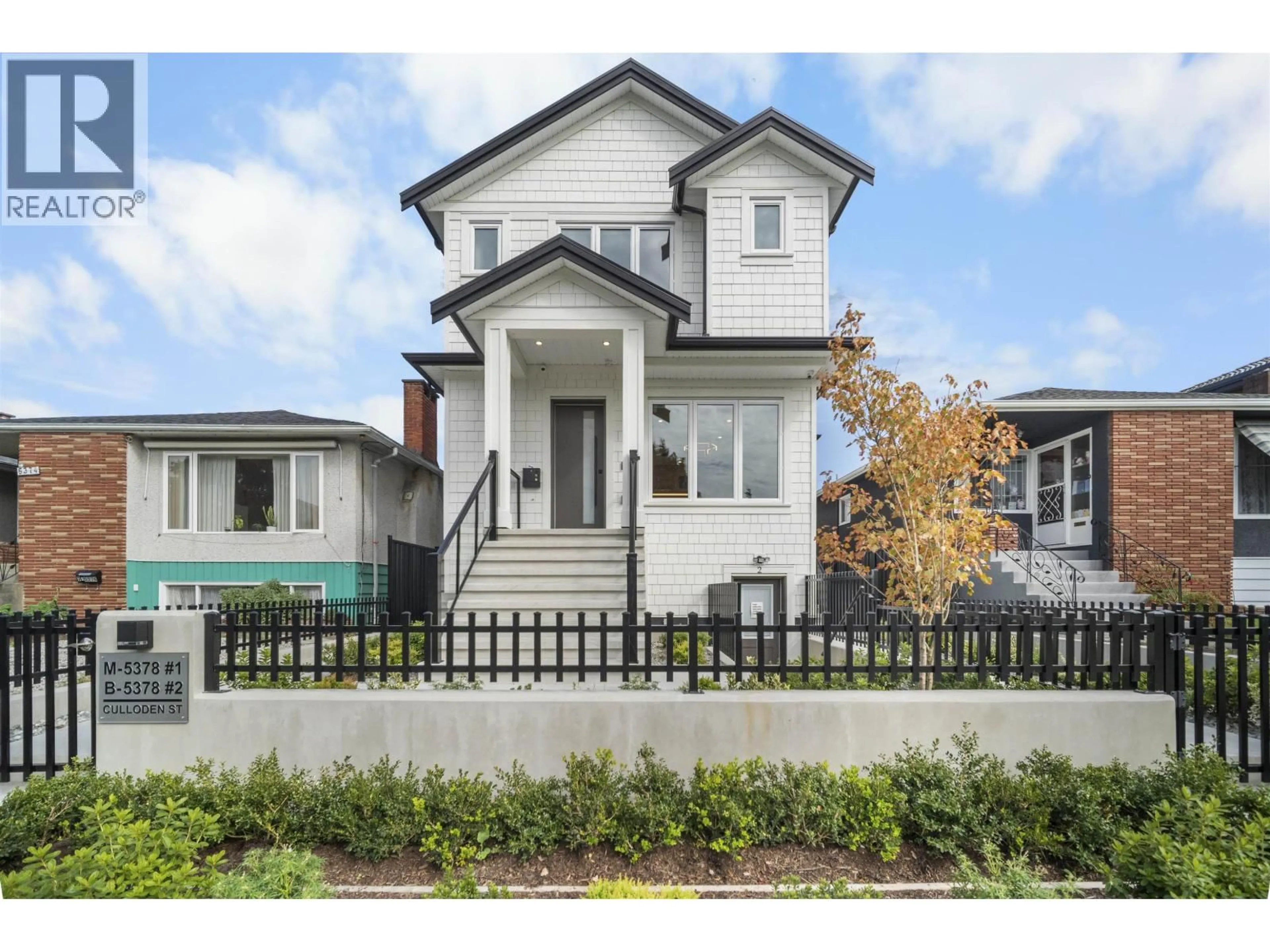 Home with vinyl exterior material, street for 2 - 5380 CULLODEN STREET, Vancouver British Columbia V5W3R6