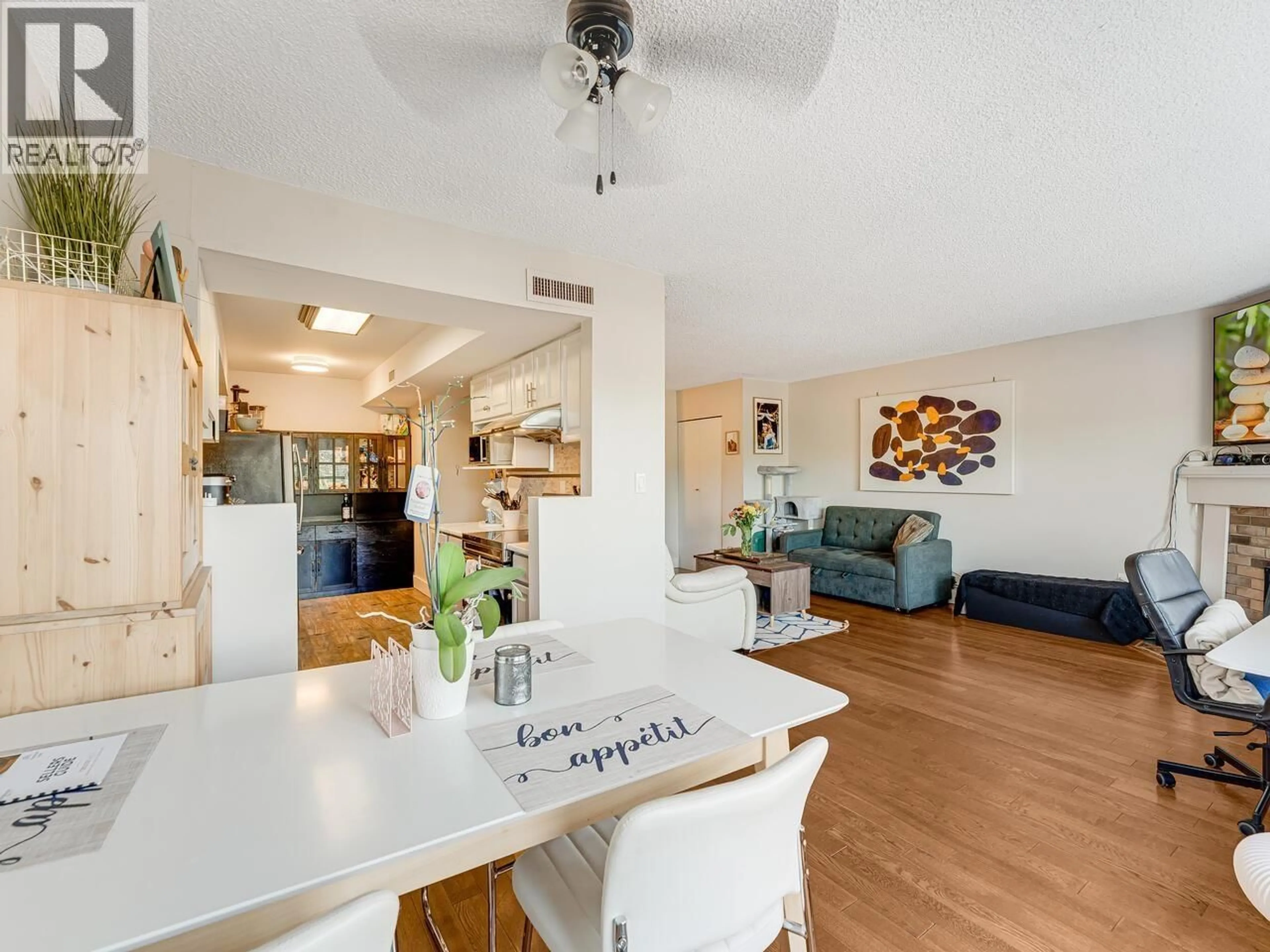 Unknown for 1039 OLD LILLOOET ROAD, North Vancouver British Columbia V7J3H6