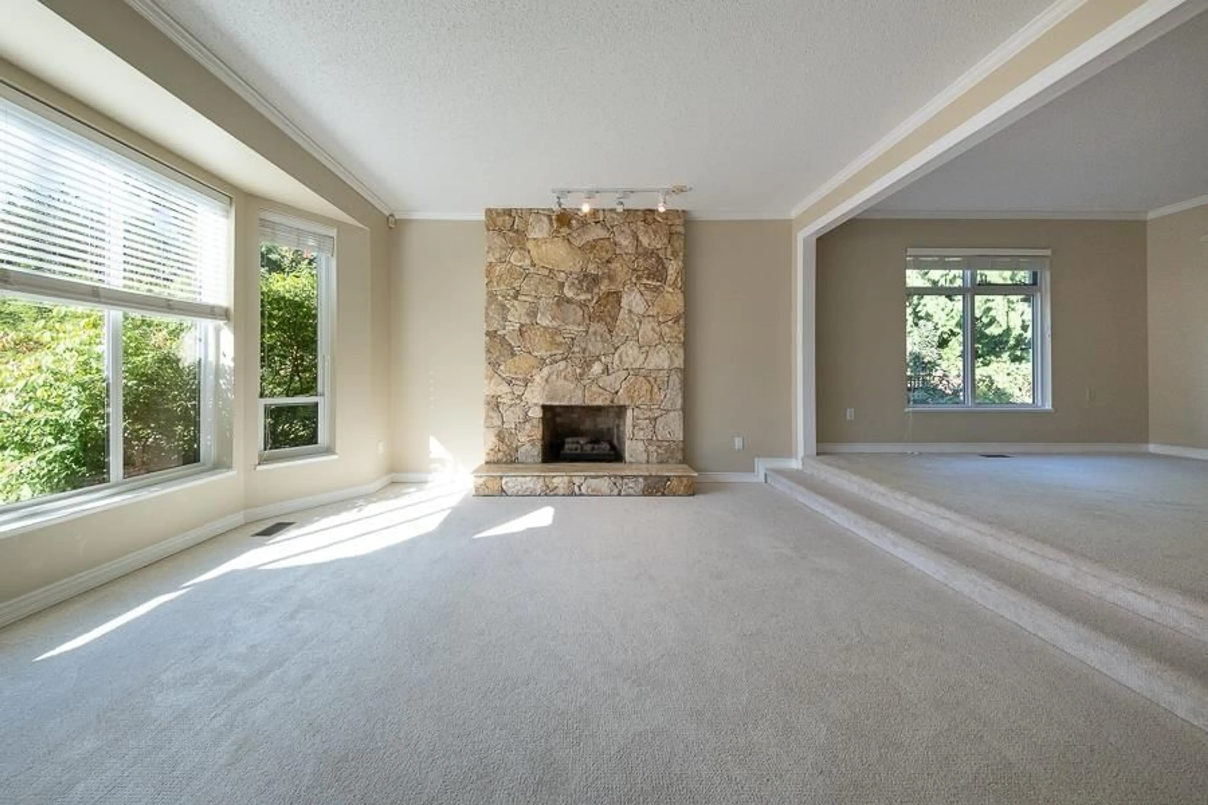 Unknown for 1639 133A, Surrey British Columbia V4A6H5