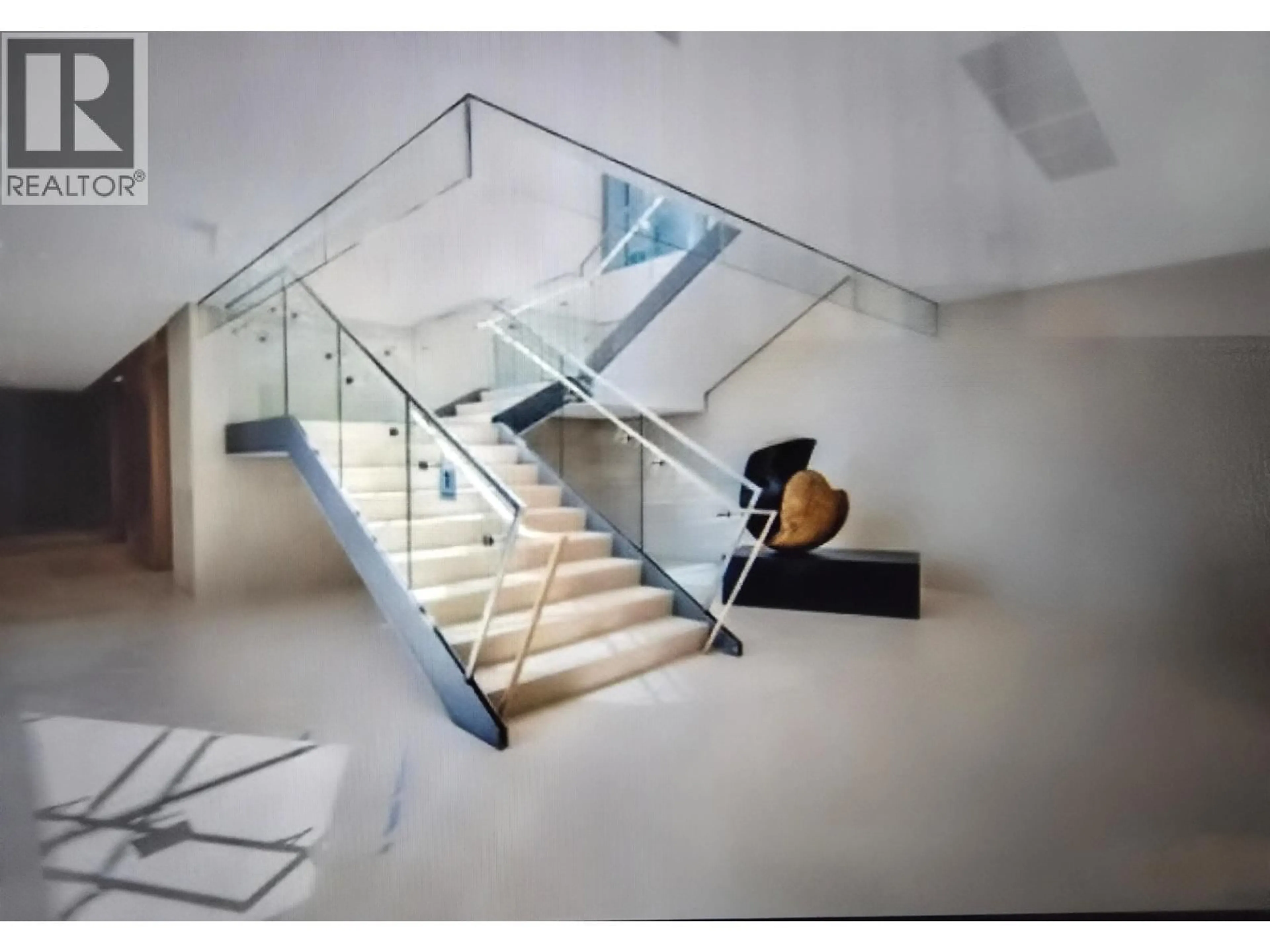 Stairs for 1009 - 6622 PEARSON WAY, Richmond British Columbia V7C0E4