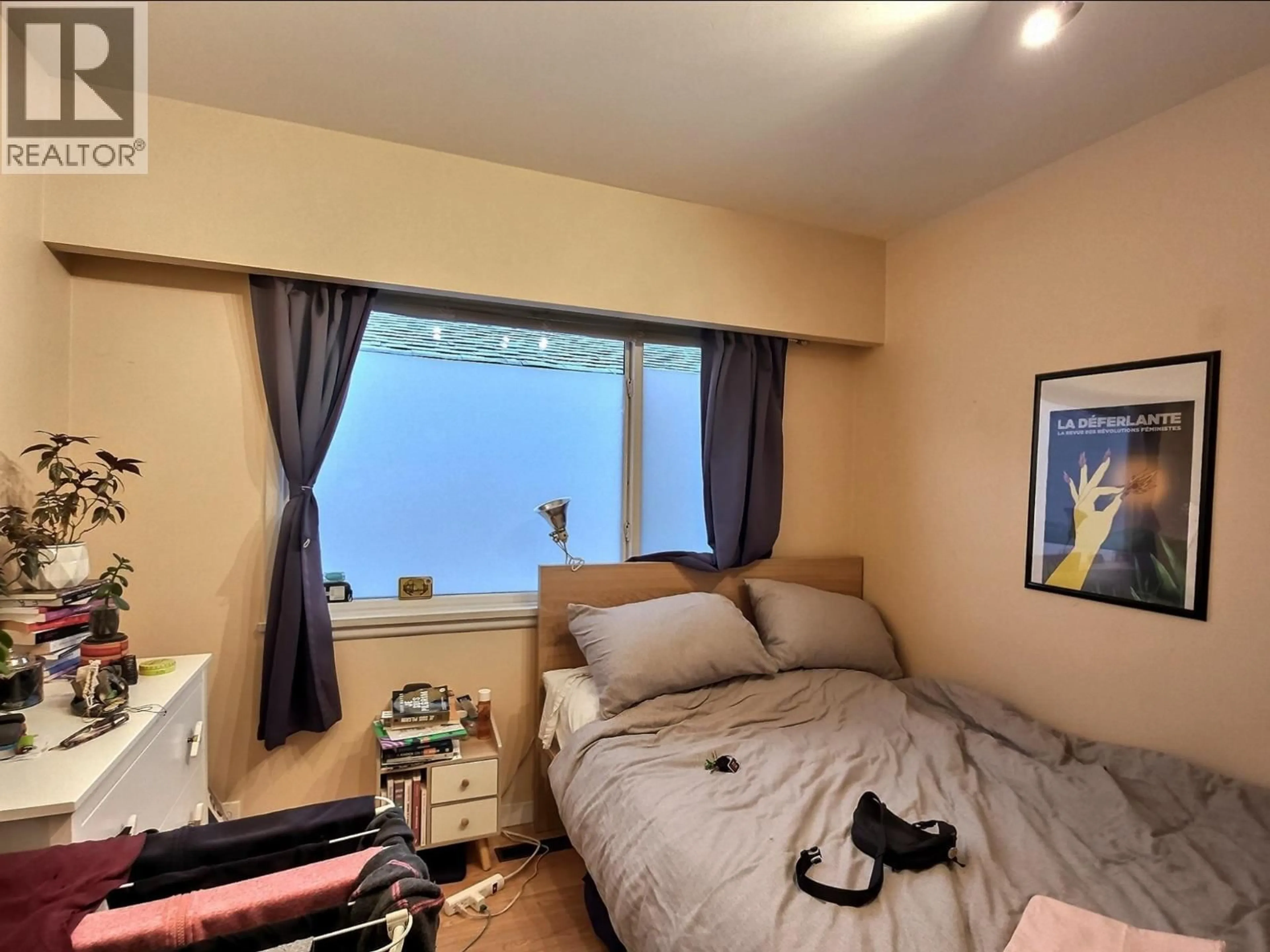 A pic of a room for 1621 ADANAC STREET, Vancouver British Columbia V5L2C7