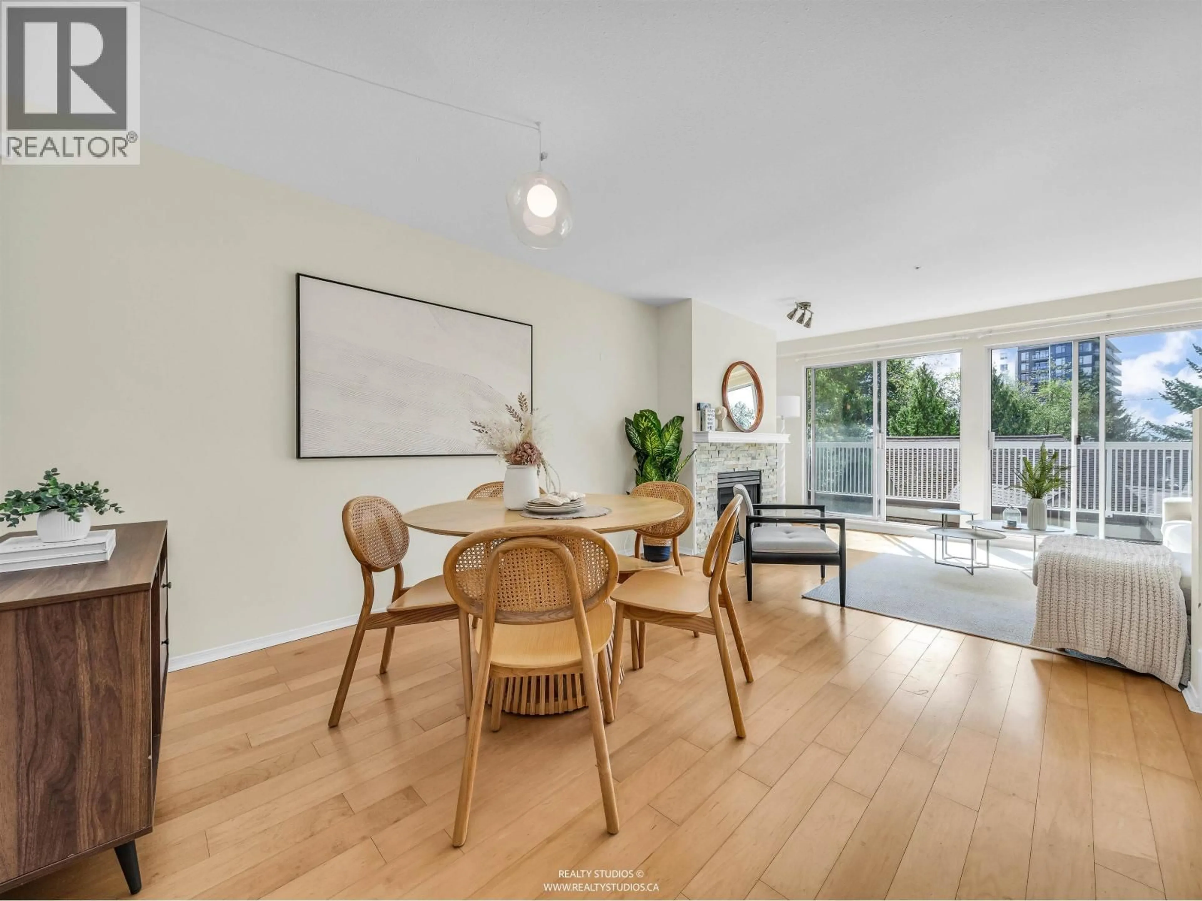 Dining room, wood/laminate floor for 3461 AMBERLY PLACE, Vancouver British Columbia V5S4P9