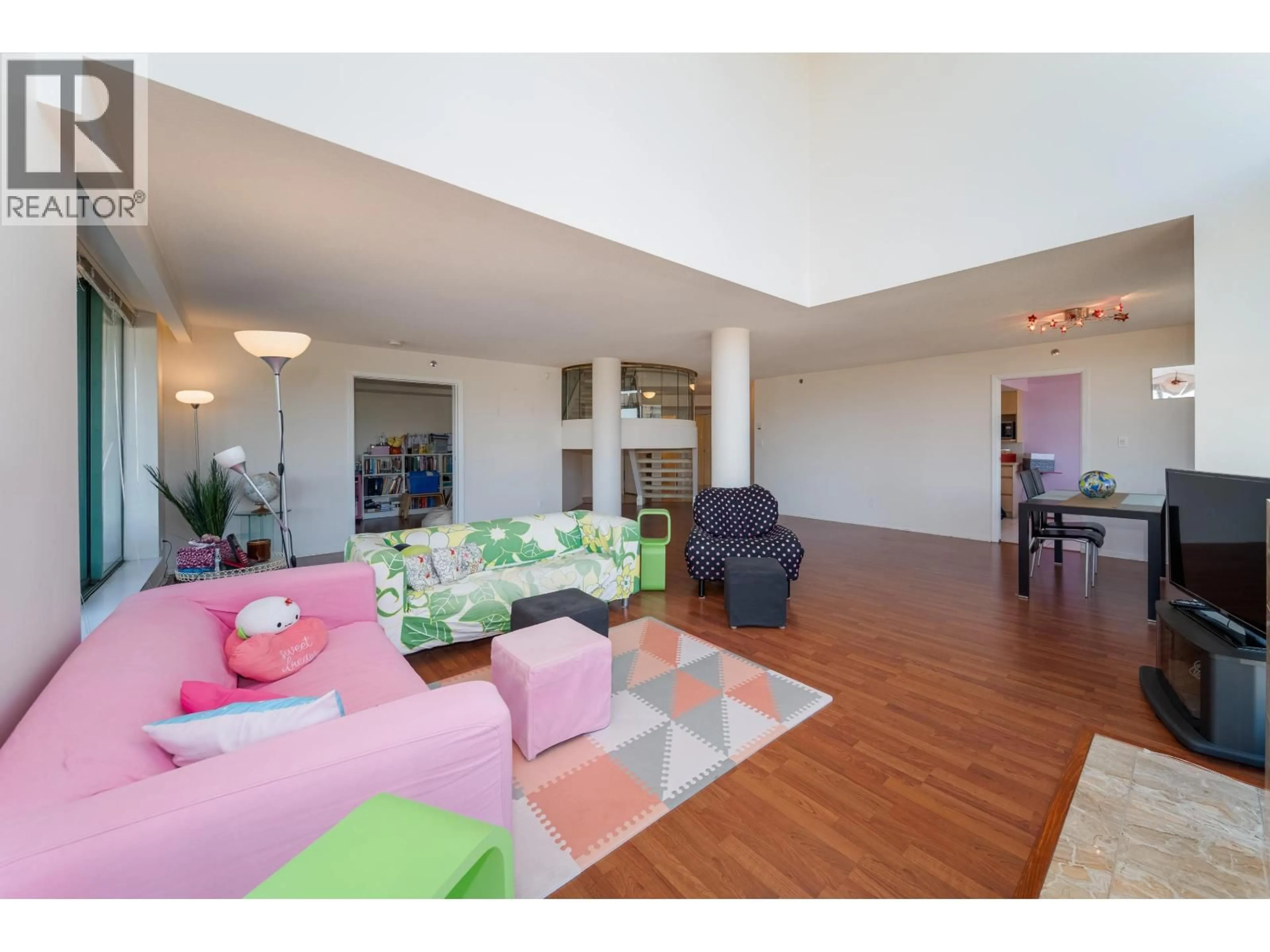 Living room with furniture, unknown for 804 - 518 14TH AVENUE, Vancouver British Columbia V5Z4N5