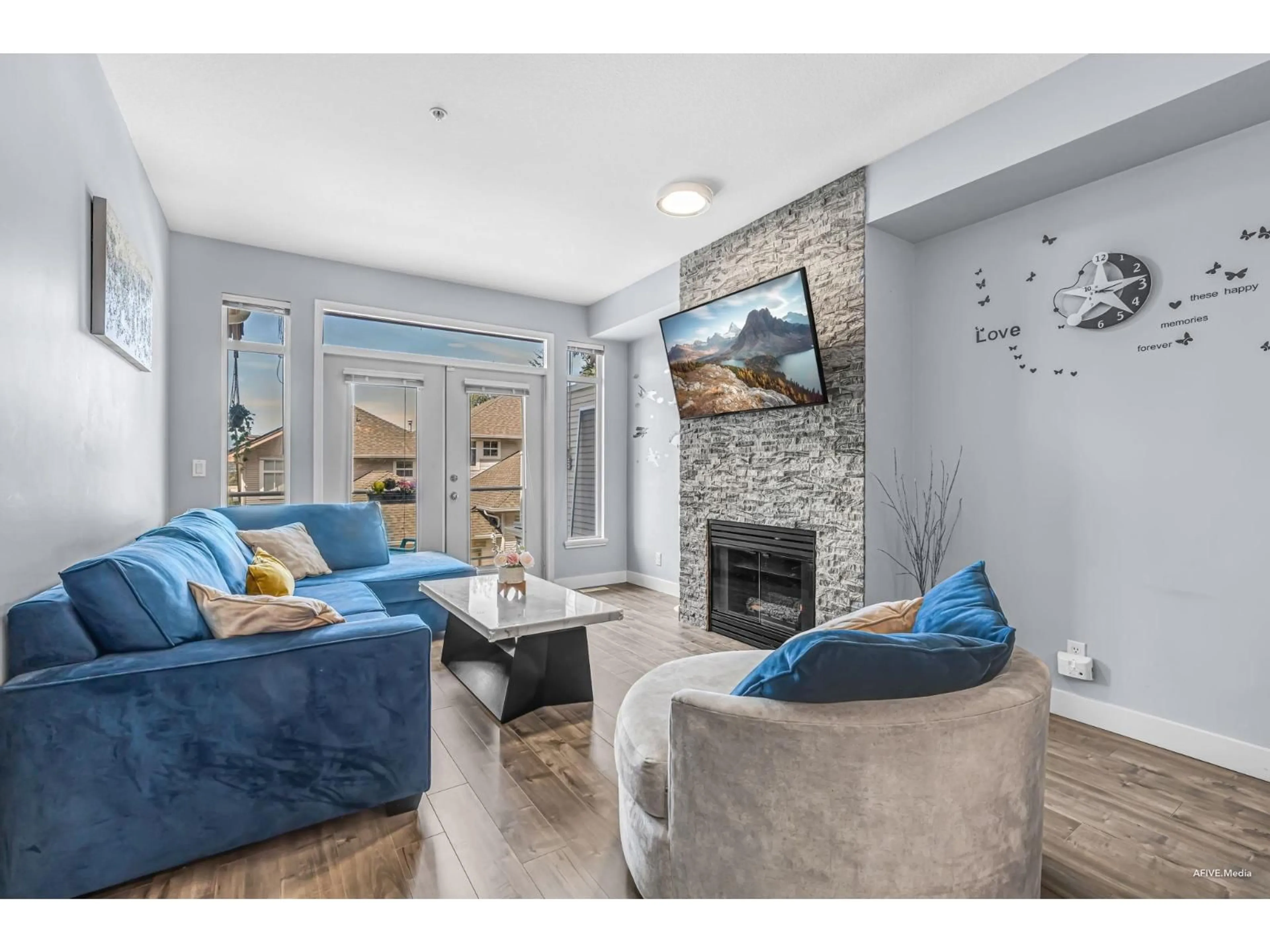 Living room with furniture, unknown for 43 - 11860 RIVER, Surrey British Columbia V3V2V7