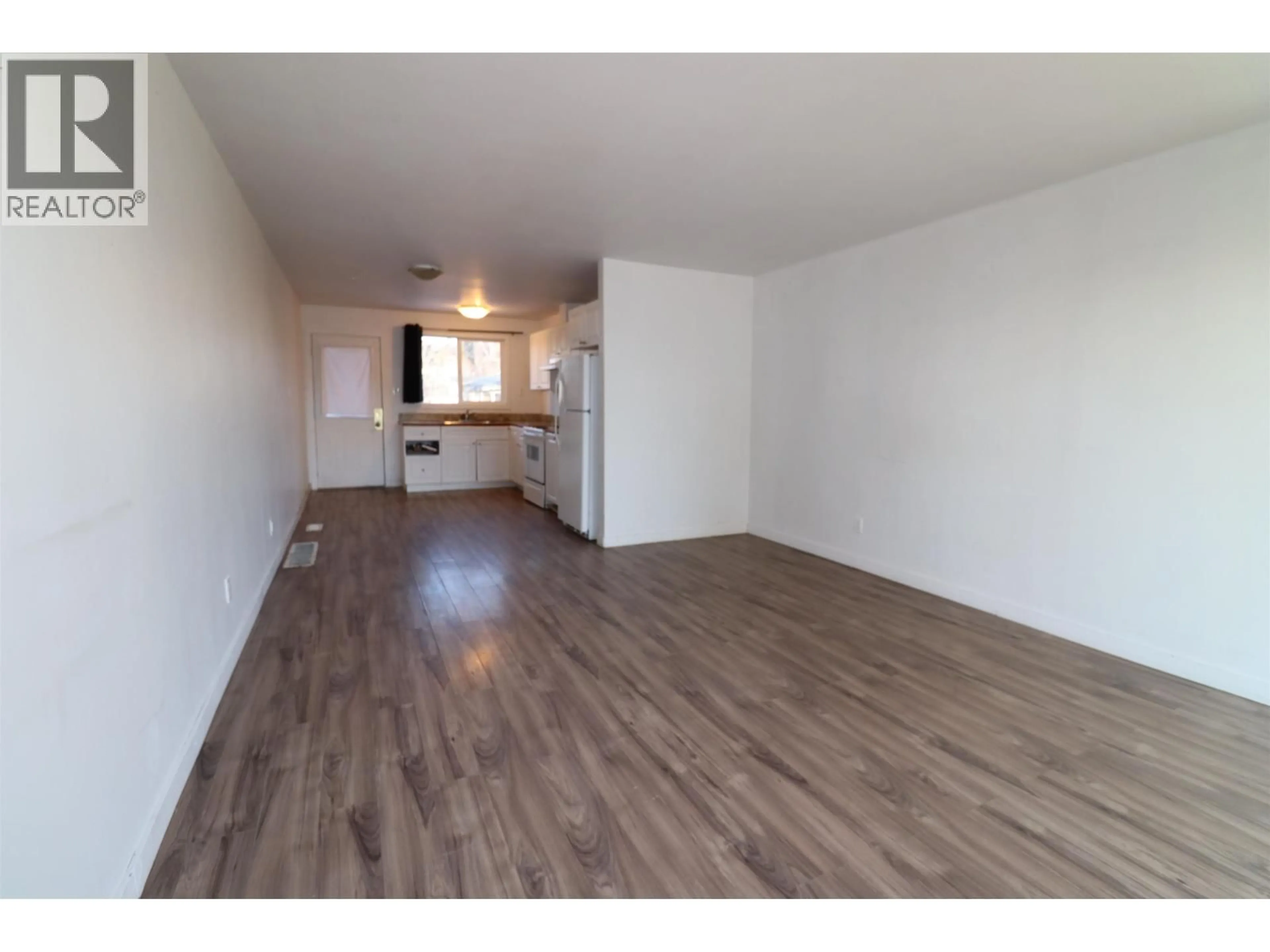 A pic of a room for 1274 20TH AVENUE, Prince George British Columbia V2L4A9