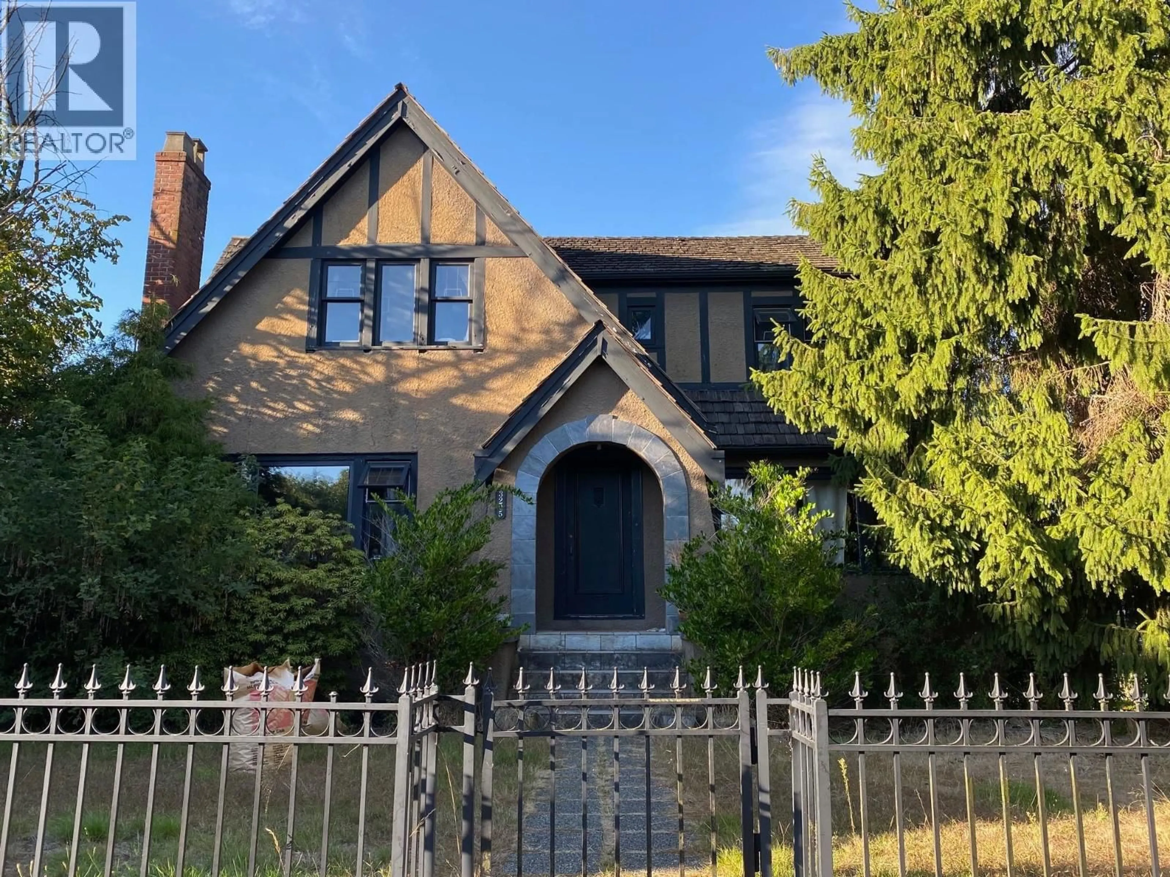 Unknown for 3205 W 35TH AVENUE, Vancouver British Columbia V6N2M9
