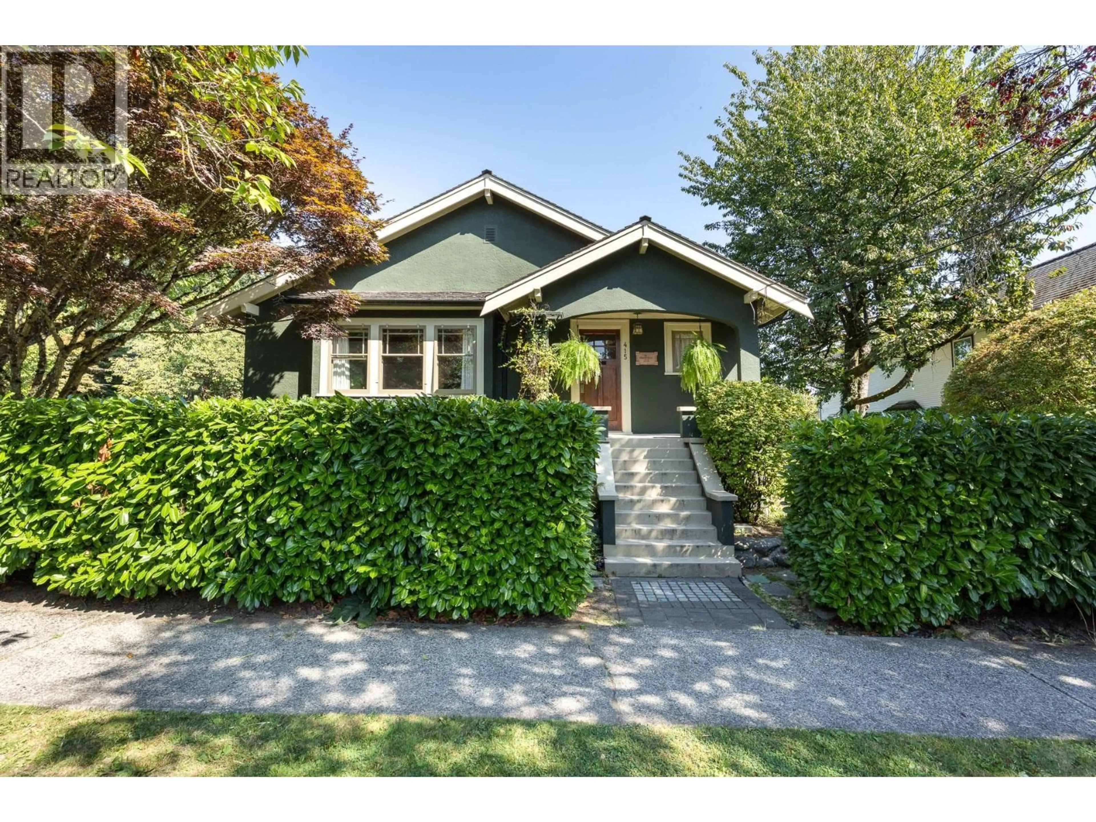 Home with vinyl exterior material, street for 415 THIRD STREET, New Westminster British Columbia V3L2S3
