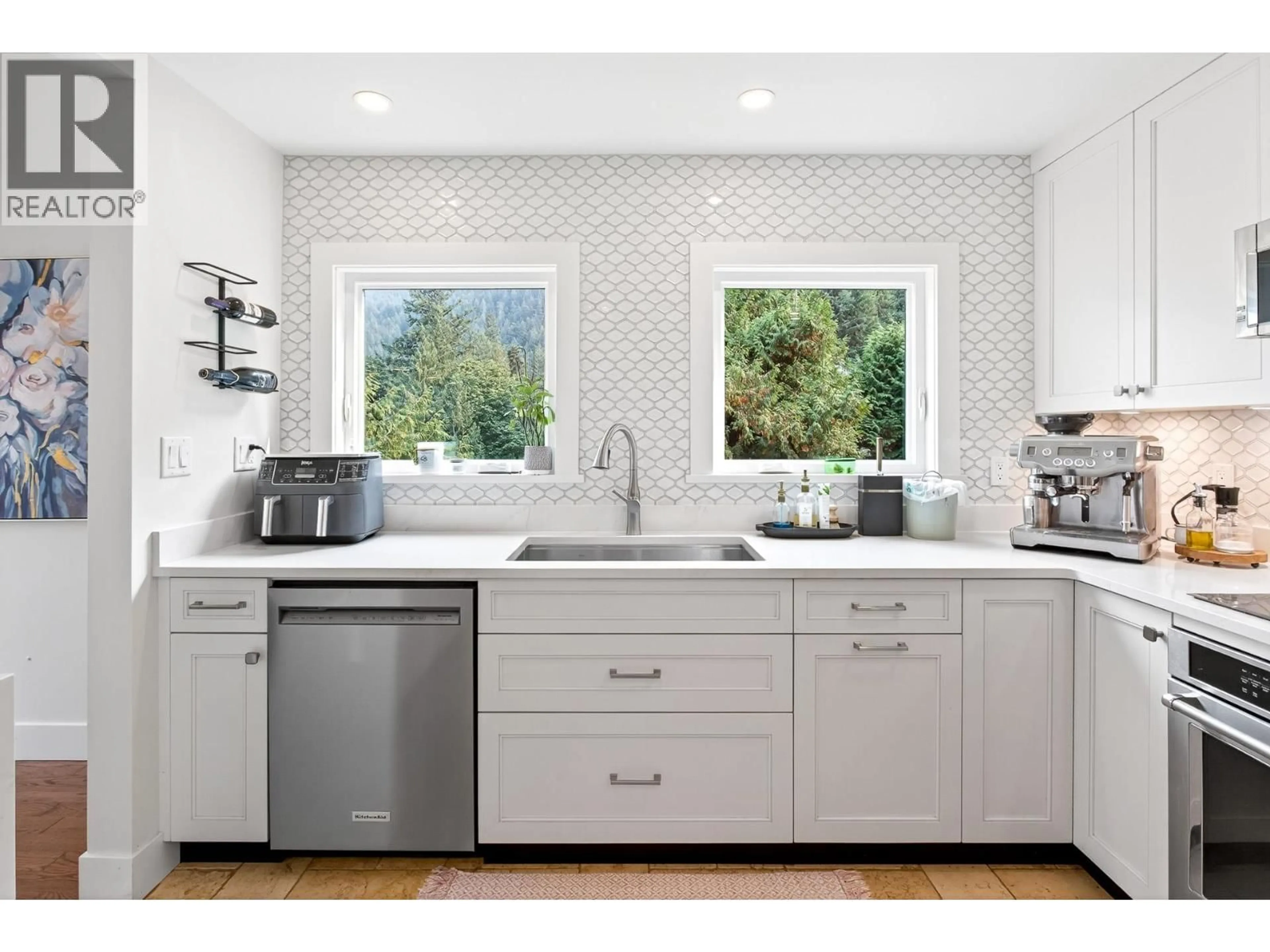 Contemporary kitchen, ceramic/tile floor for 8598 BEDORA PLACE, West Vancouver British Columbia V7W2W4