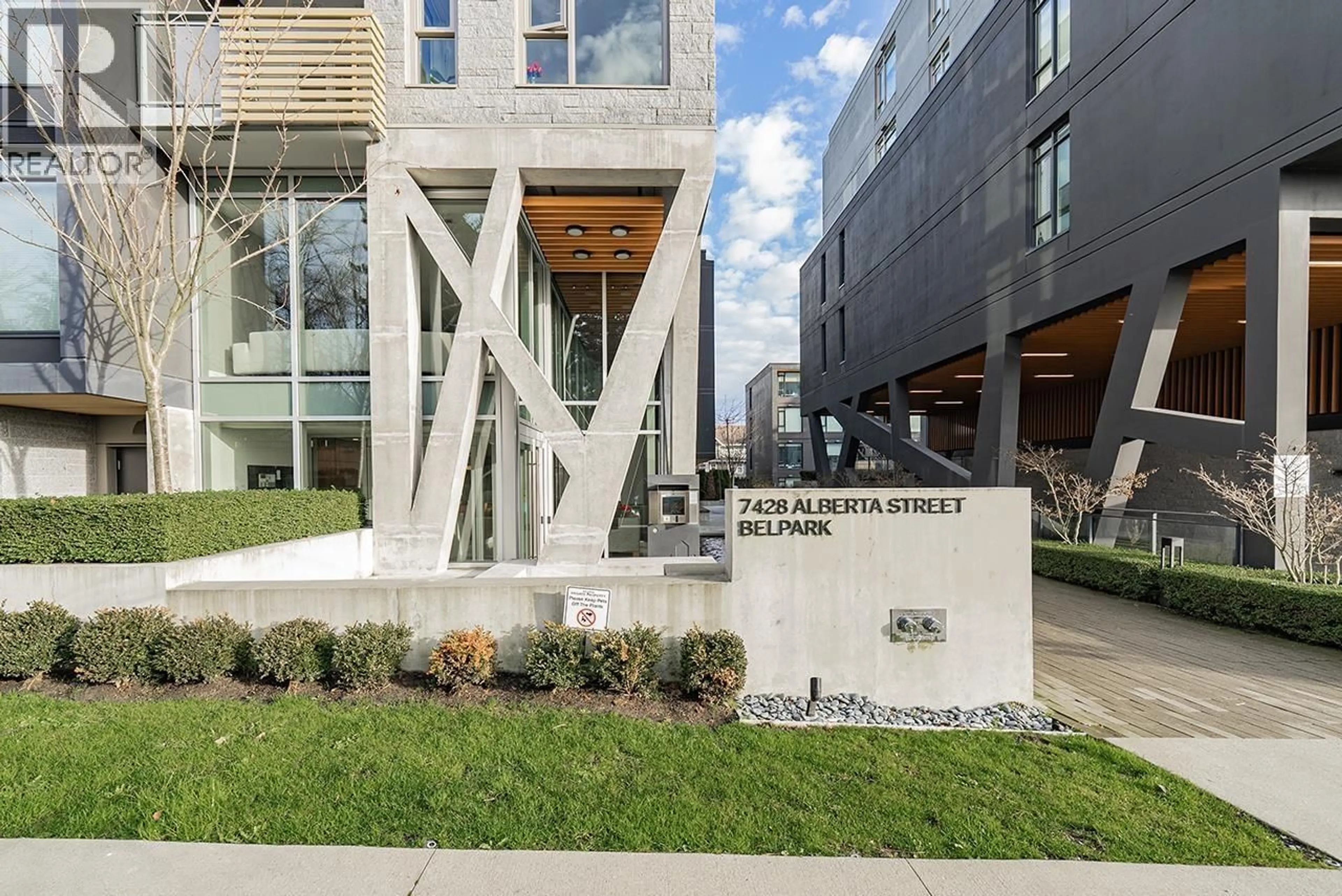 Patio, building for 411 - 7428 ALBERTA STREET, Vancouver British Columbia V5X0J5