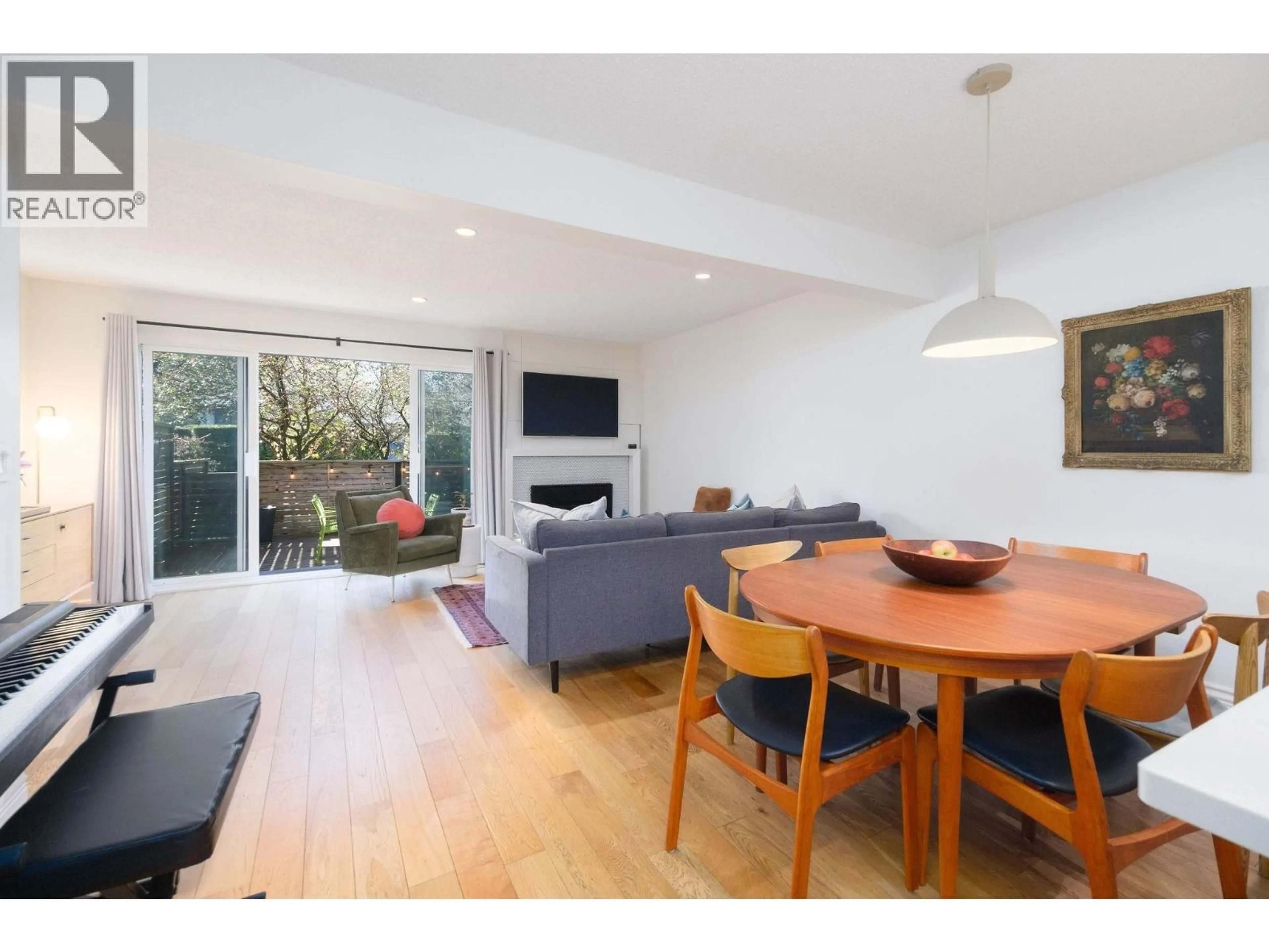 Unknown for 36 - 1910 CEDAR VILLAGE CRESCENT, North Vancouver British Columbia V7J3M5