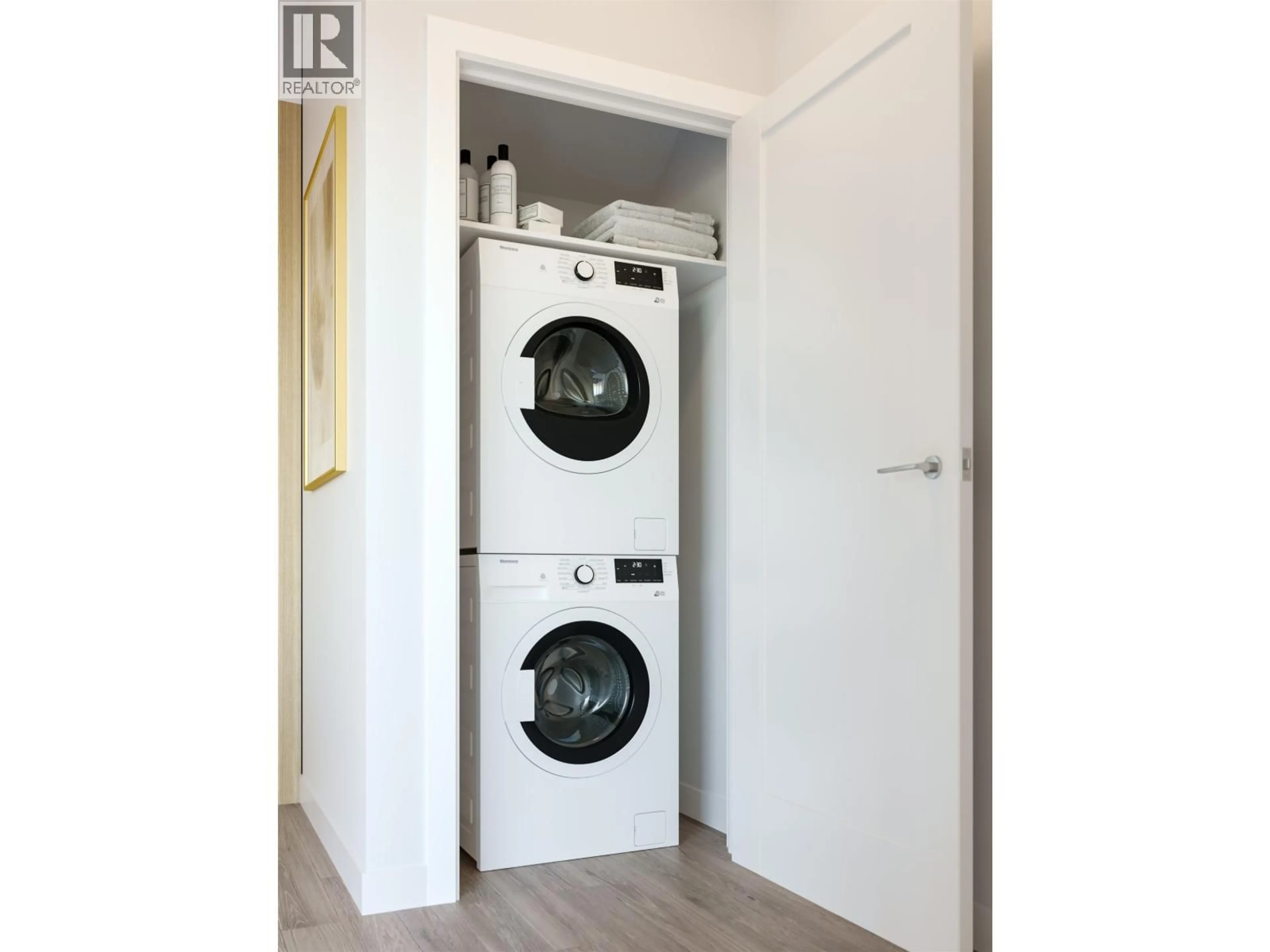 Laundry room for 243 - 578 24TH AVENUE, Vancouver British Columbia V5Z2B4