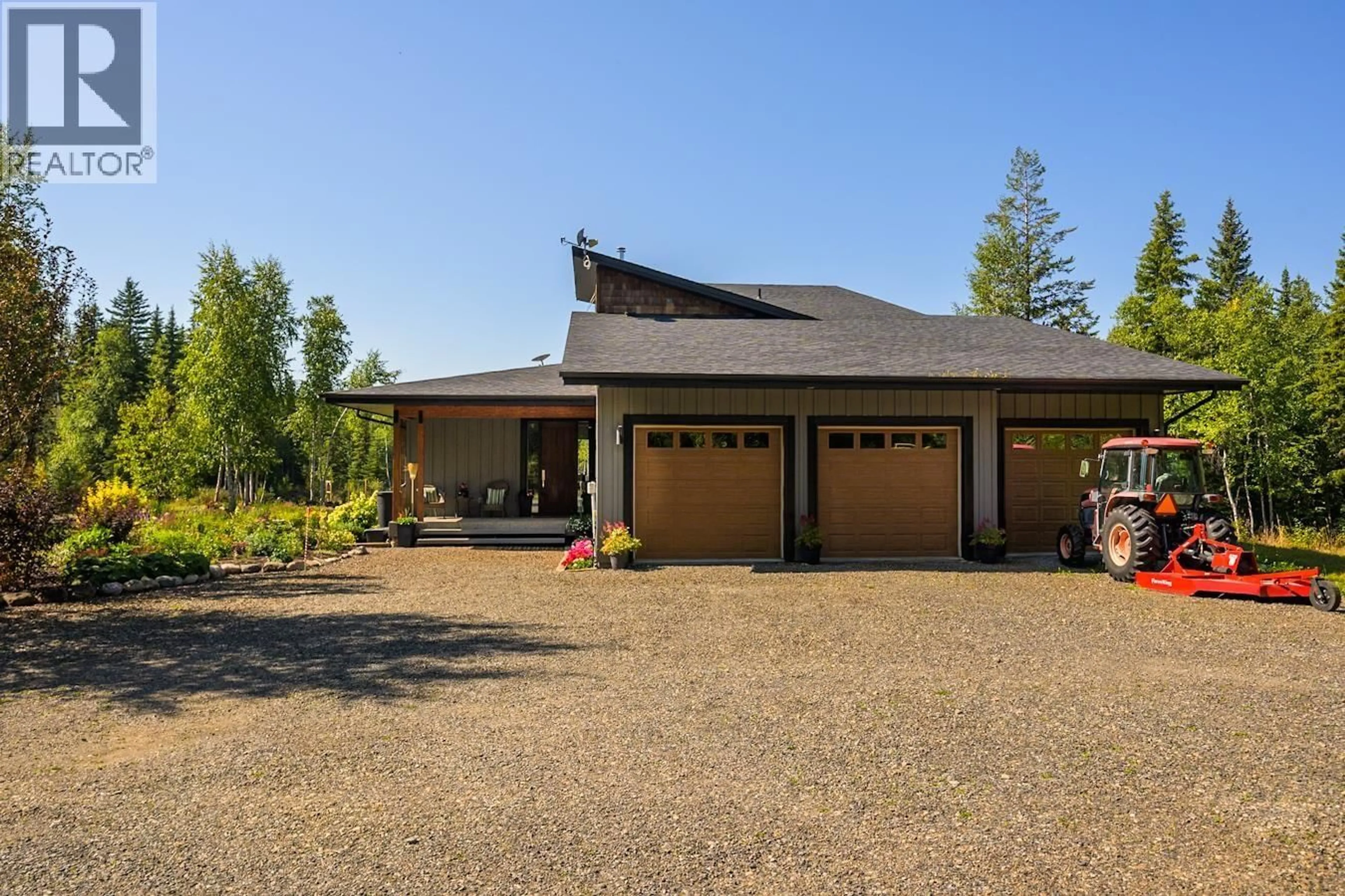 Indoor garage for 3400 HILDEBRANDT ROAD, Prince George British Columbia V2M7C8