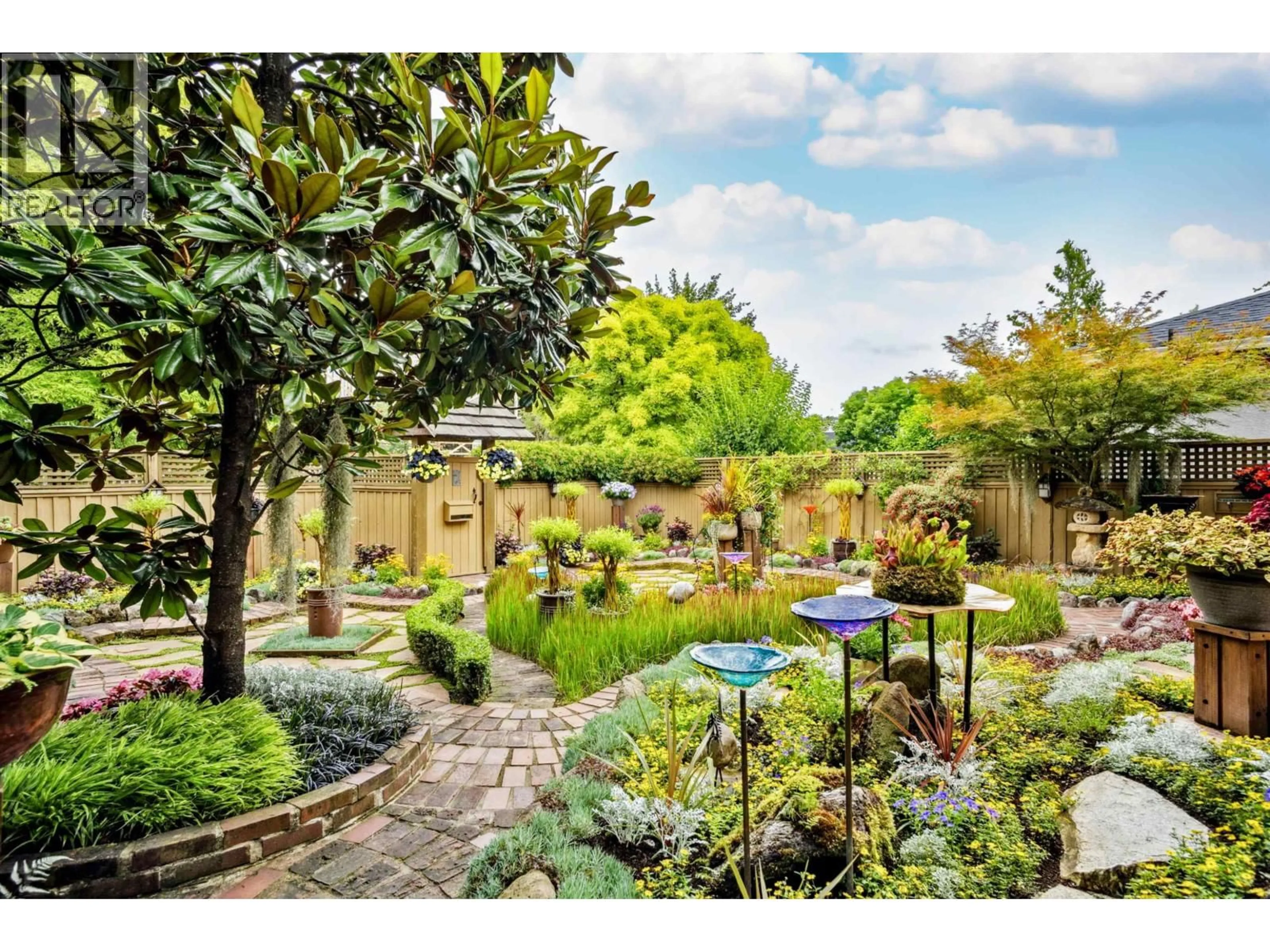Patio, street for 5138 SOMERVILLE STREET, Vancouver British Columbia V5W3H4