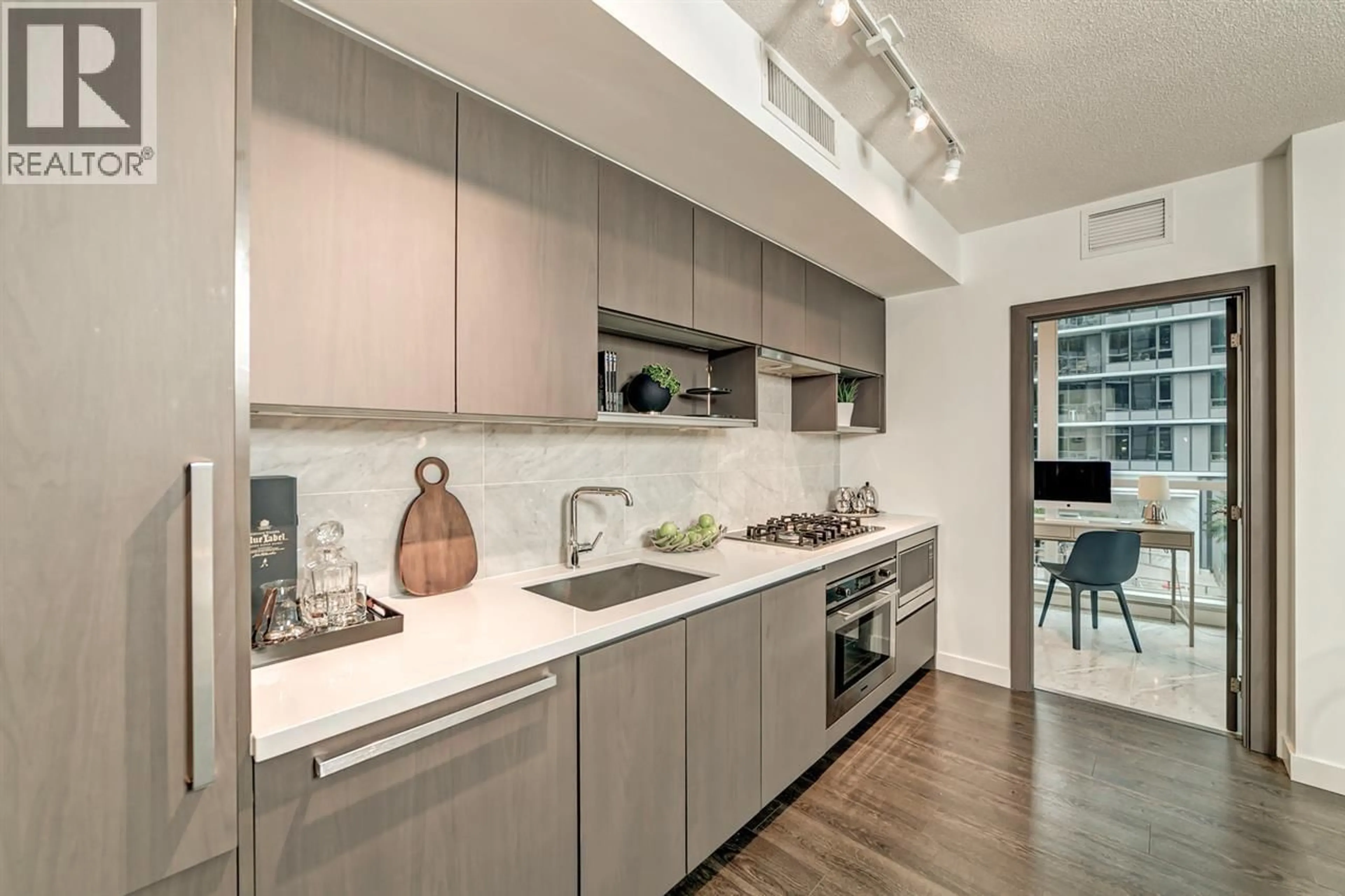 Unknown for 608 - 68 SMITHE STREET, Vancouver British Columbia V6B0P4