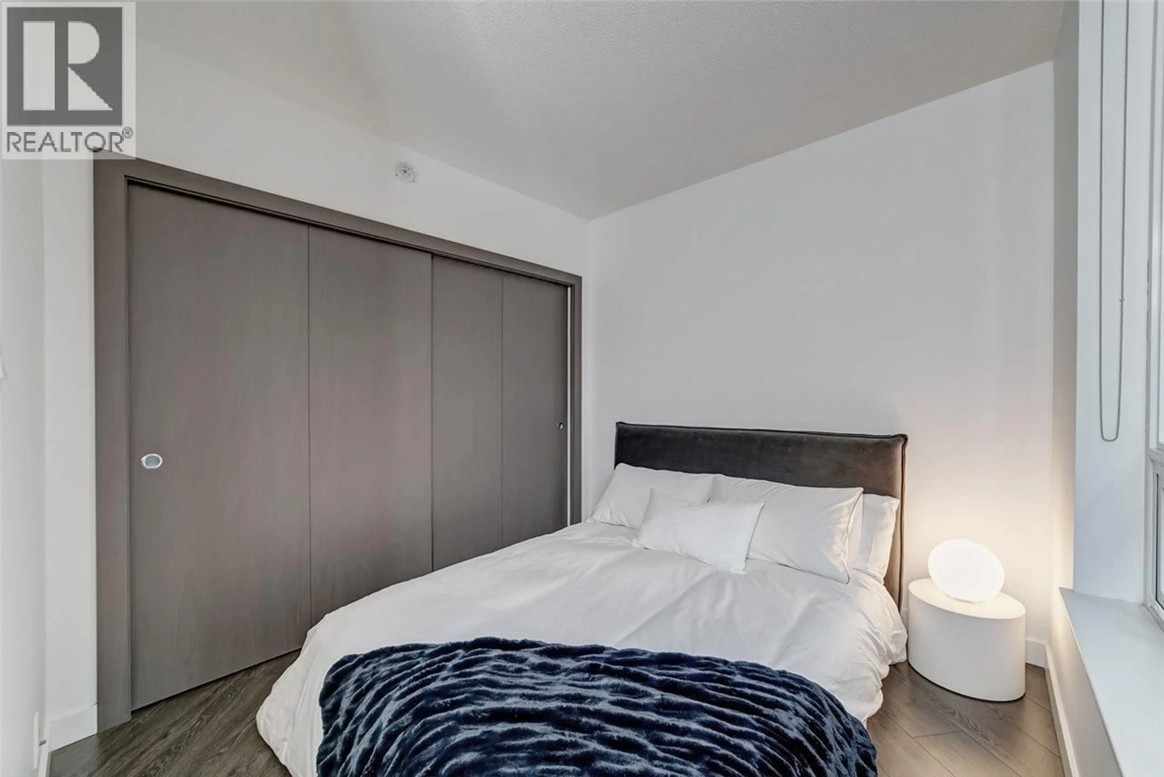Bedroom with bed, unknown for 608 - 68 SMITHE STREET, Vancouver British Columbia V6B0P4