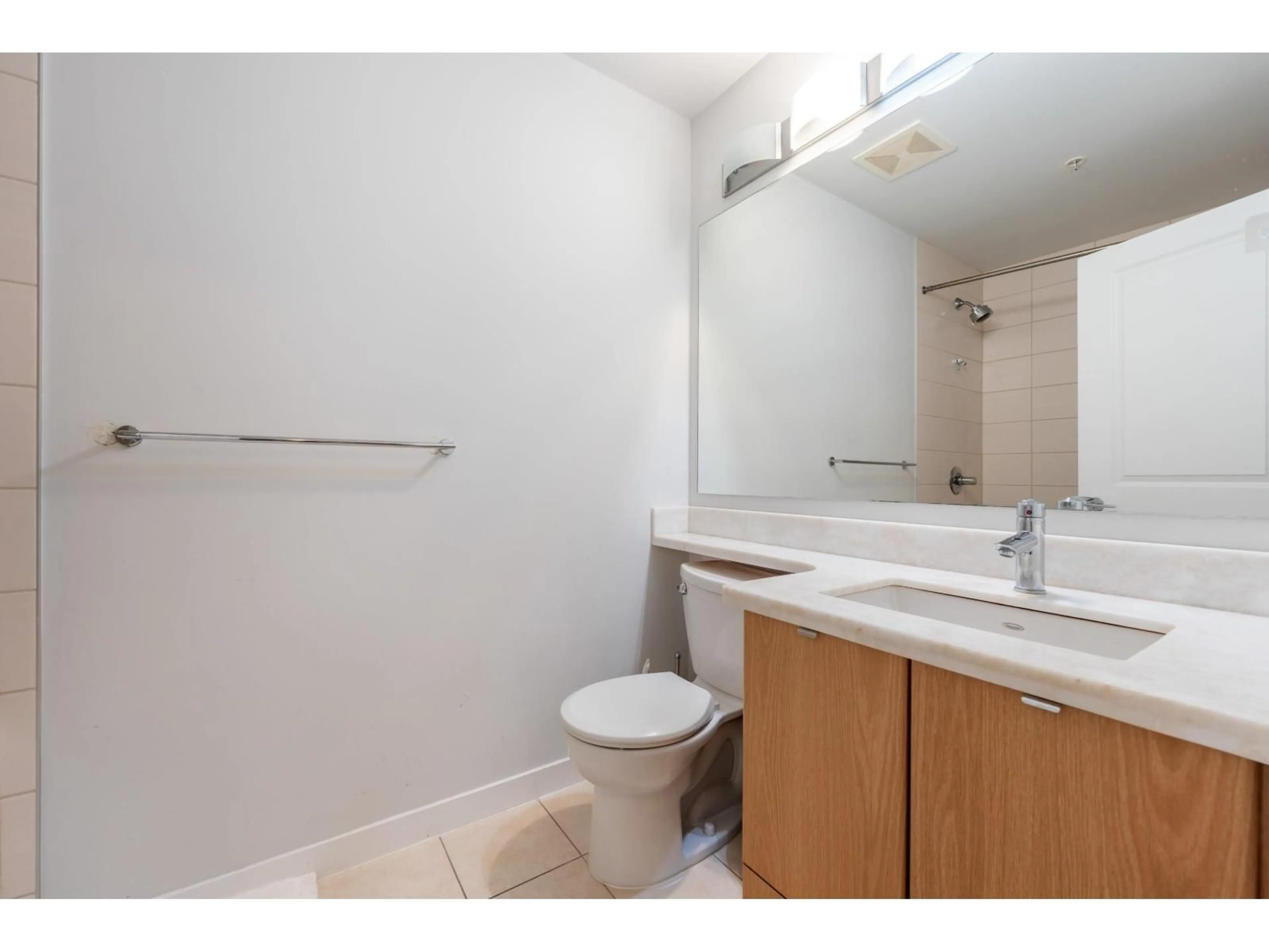 Standard bathroom, floor is not visible for 311 - 15918 26, Surrey British Columbia V3Z5K3
