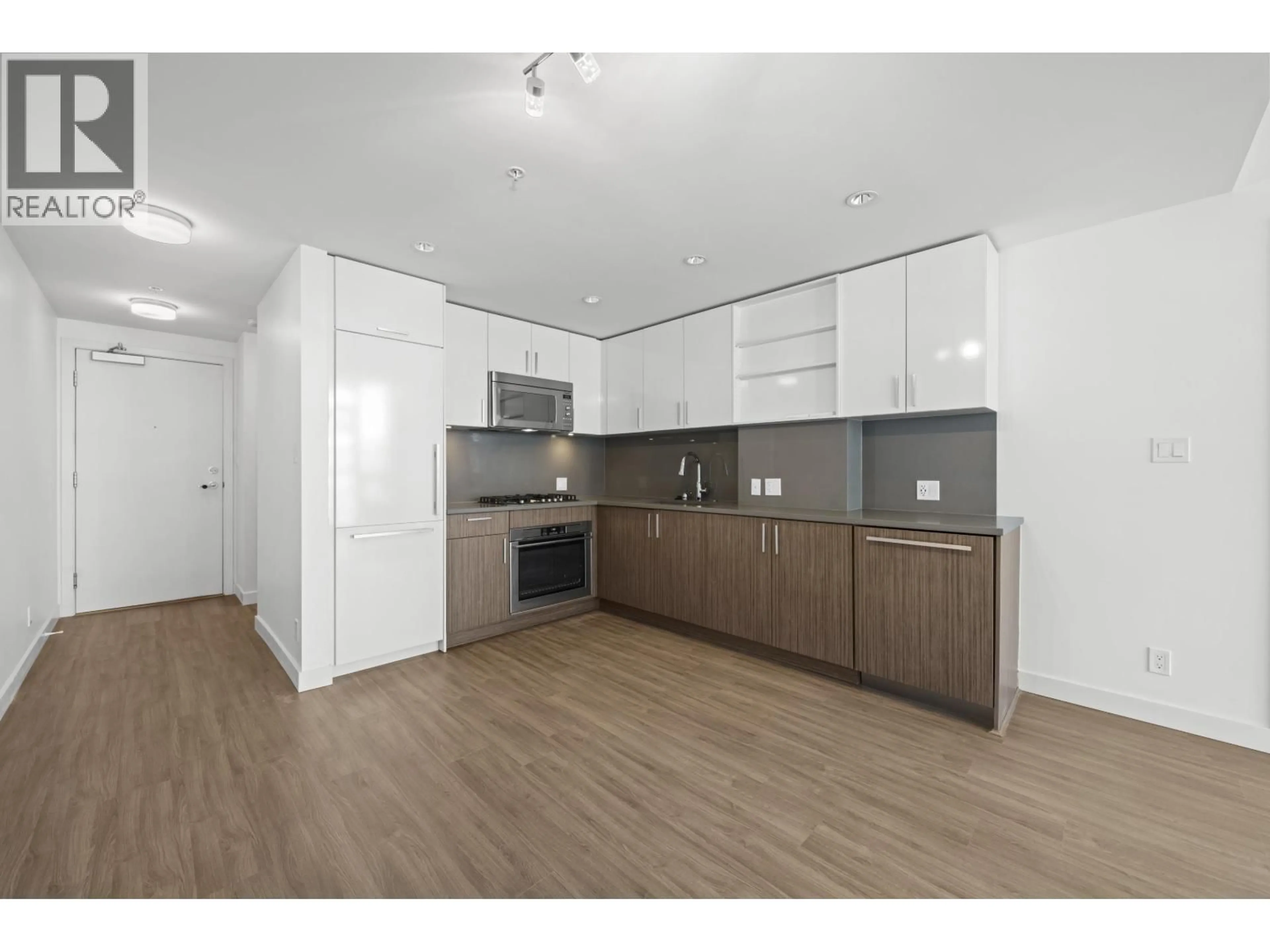 Standard kitchen, wood/laminate floor for 805 - 5599 COONEY ROAD, Richmond British Columbia V6X0N8