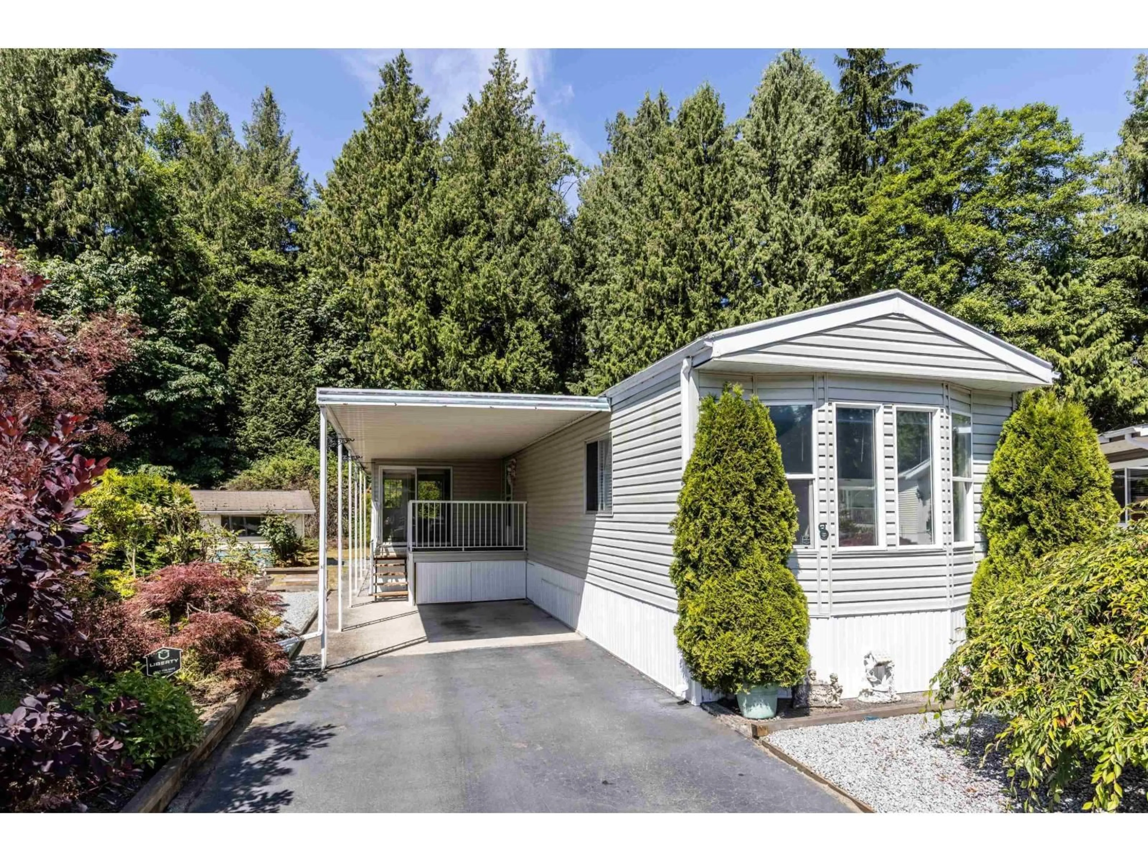 Home with vinyl exterior material, street for 8 - 2315 198, Langley British Columbia V2Z1Z1