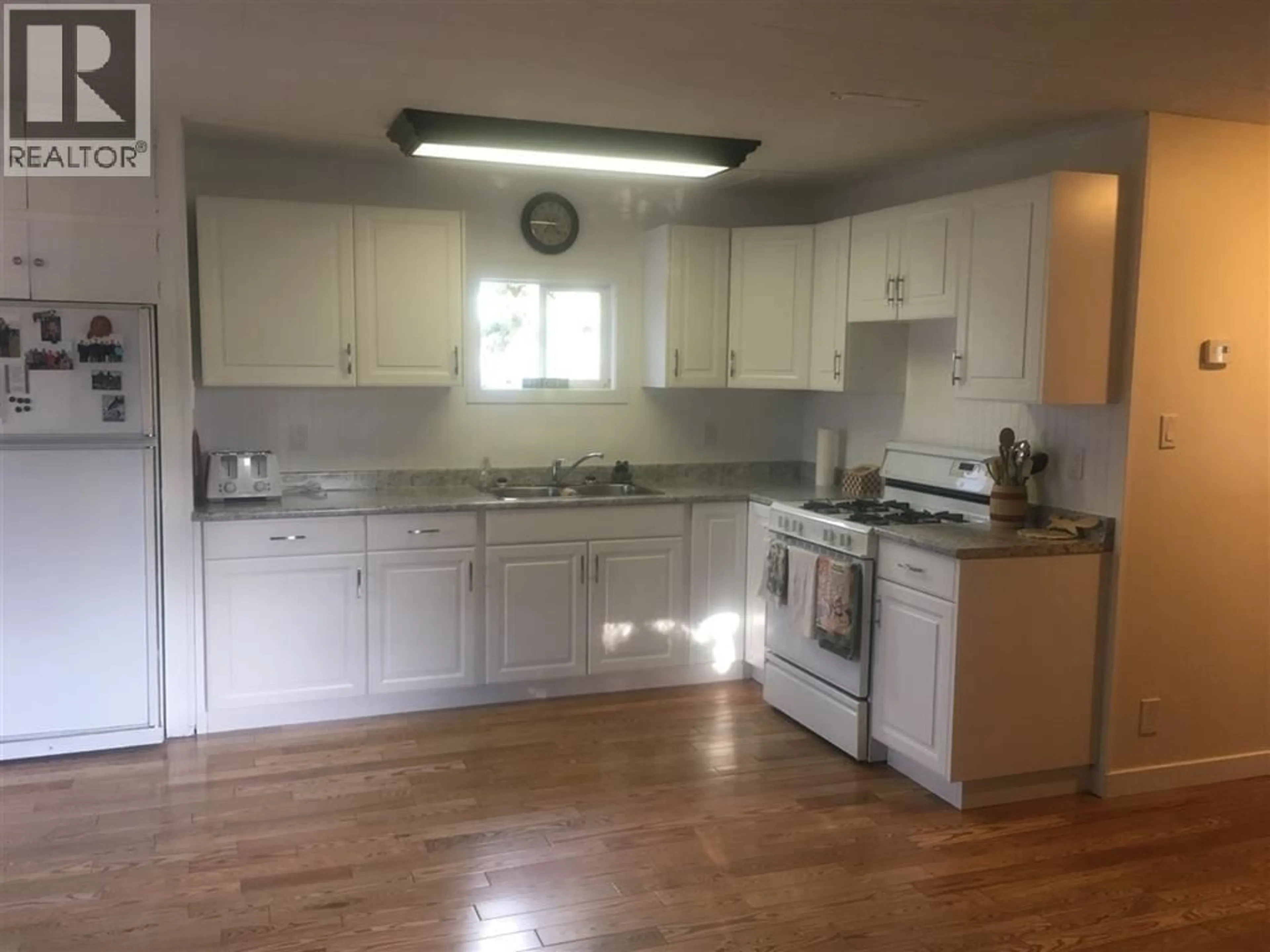 Standard kitchen, unknown for 1626 TAMARACK STREET, Prince George British Columbia V2L2T3