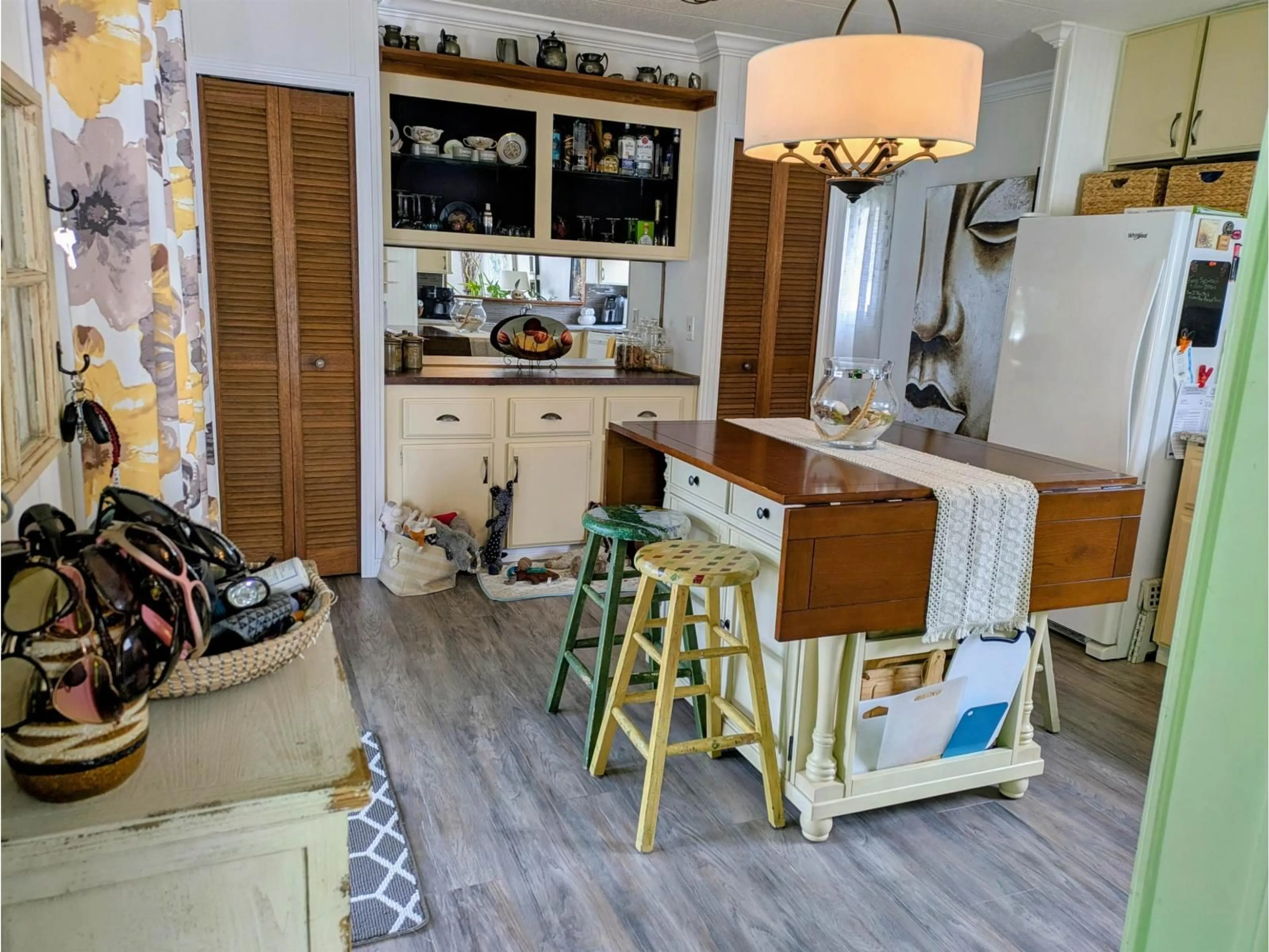 Open concept kitchen, wood/laminate floor for 29 - 9080 198, Langley British Columbia V1M3A8