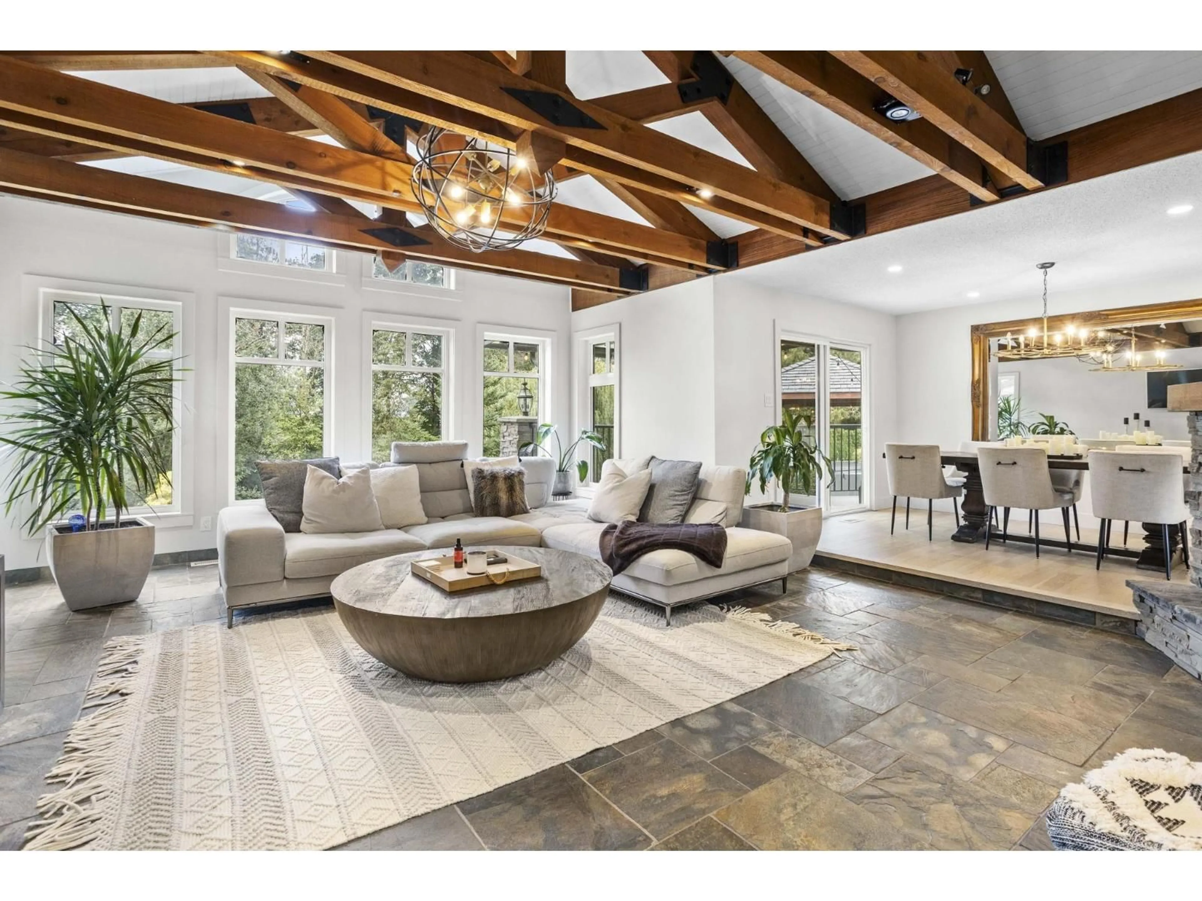 Living room with furniture, ceramic/tile floor for 4374 BRIDGEVIEW, Abbotsford British Columbia V4X1W8