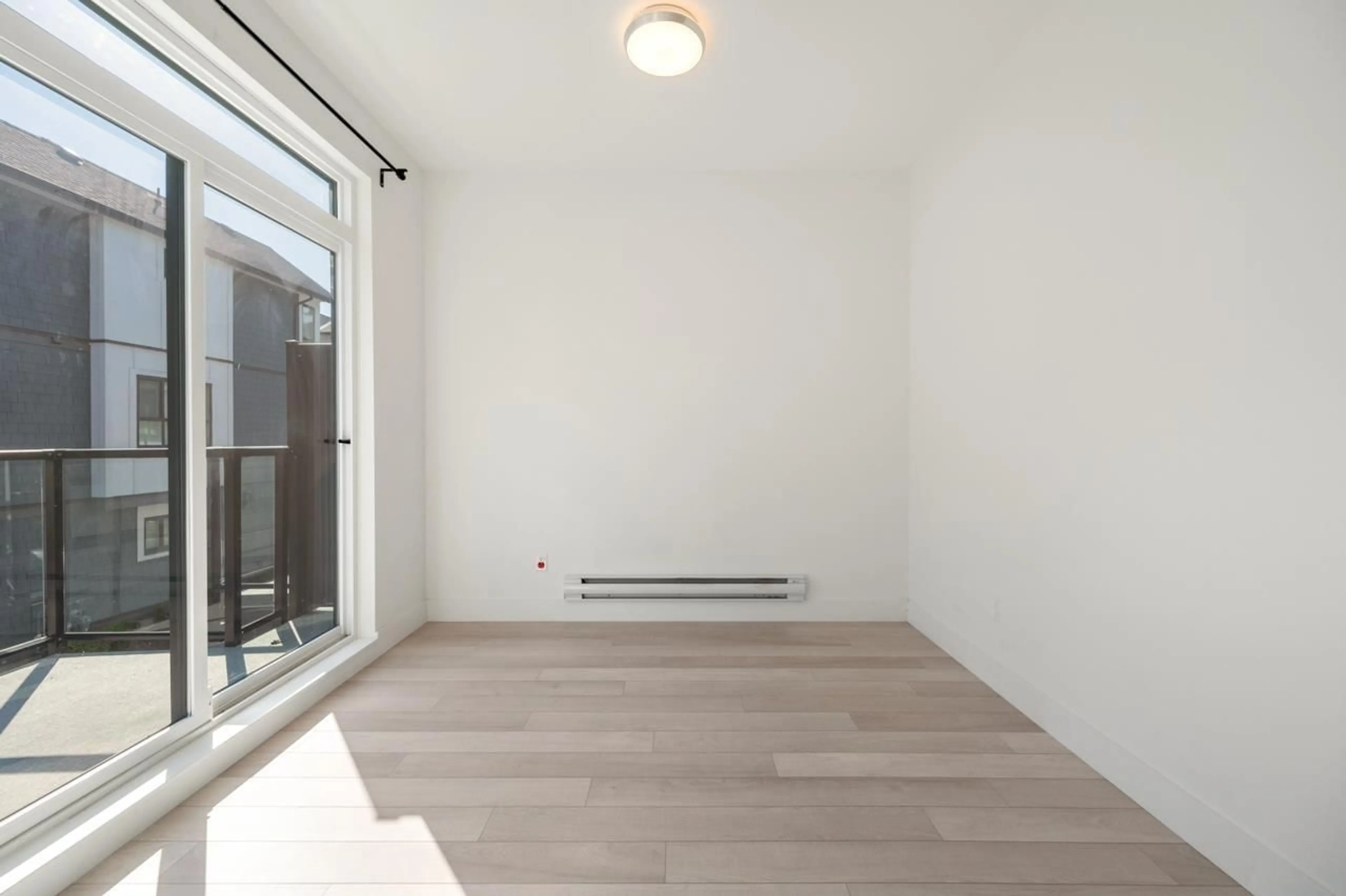 A pic of a room for 39 - 16760 25, Surrey British Columbia V3Z0W4