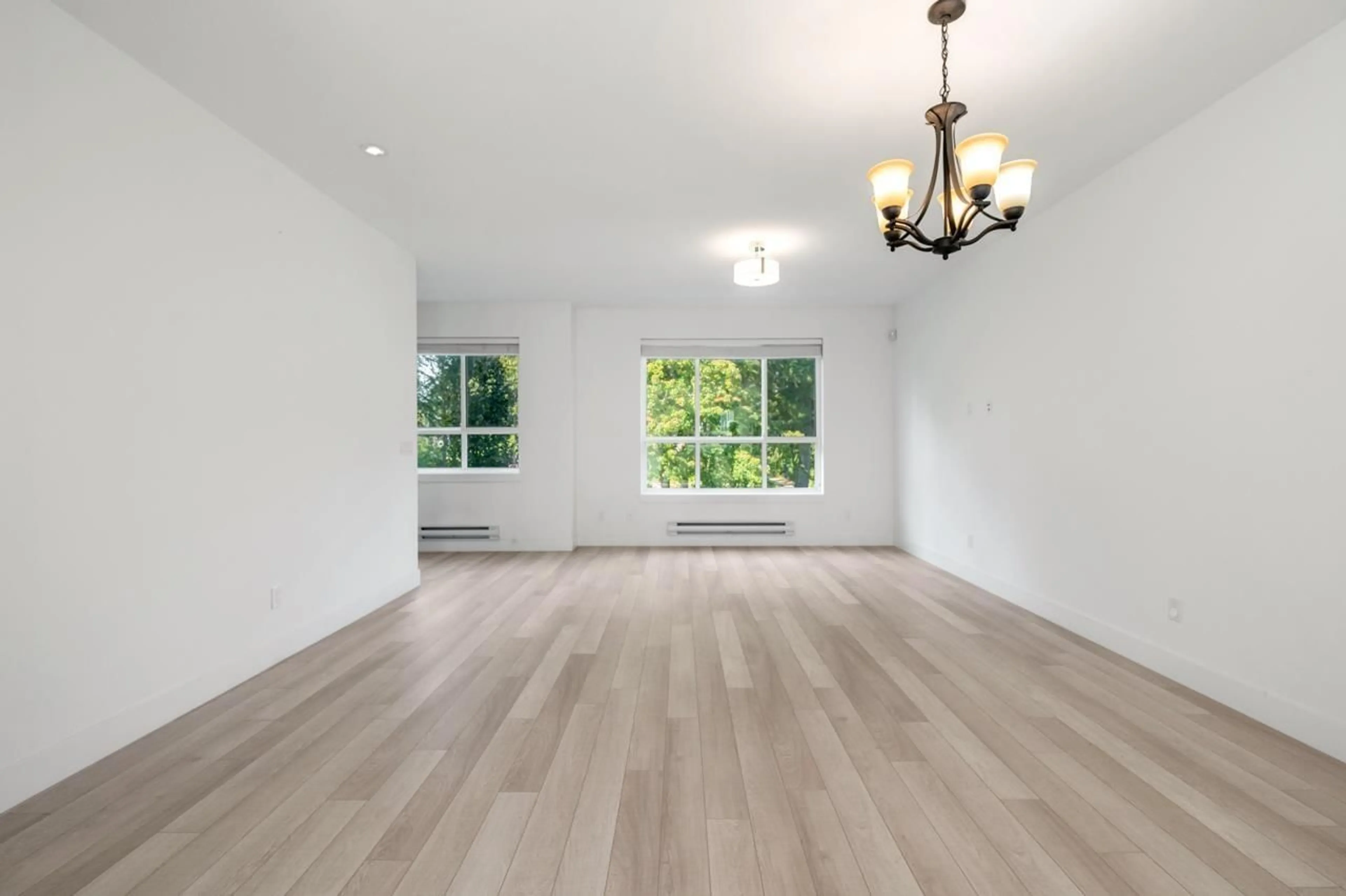 A pic of a room for 39 - 16760 25, Surrey British Columbia V3Z0W4
