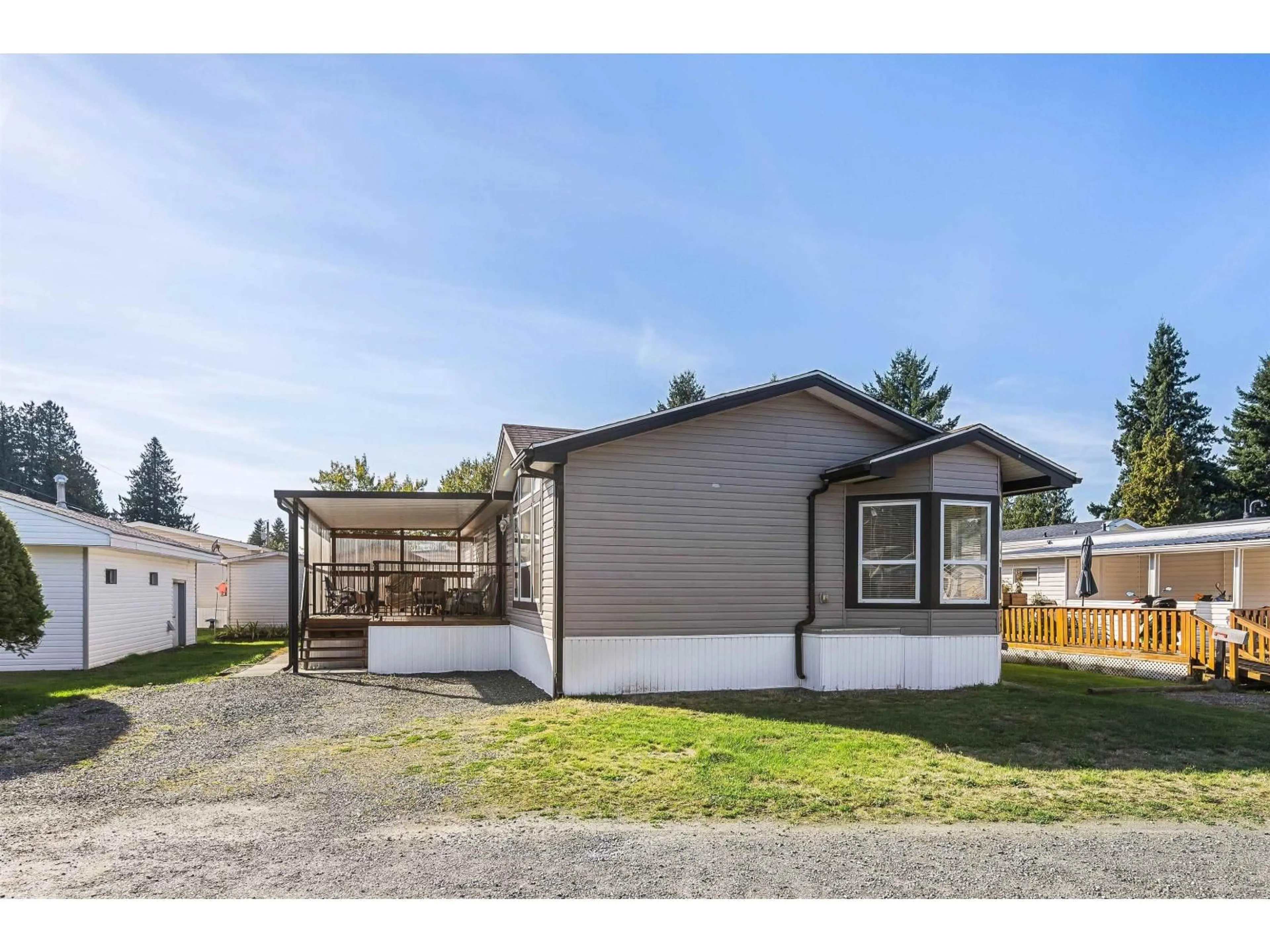 Home with vinyl exterior material, street for 37 - 6035 VEDDER ROAD, Chilliwack British Columbia V2R1E5