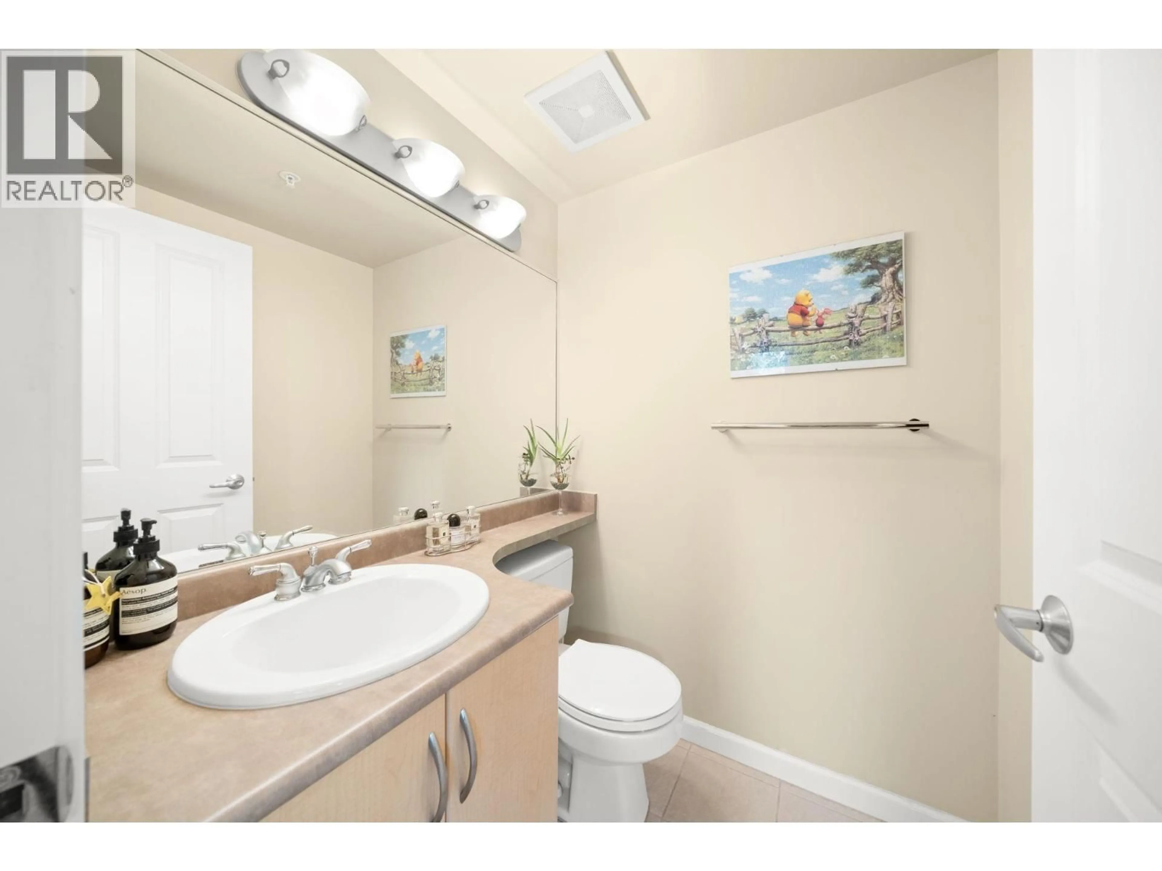 Standard bathroom, unknown for 1 - 4380 HALIFAX STREET, Burnaby British Columbia V5C6R3