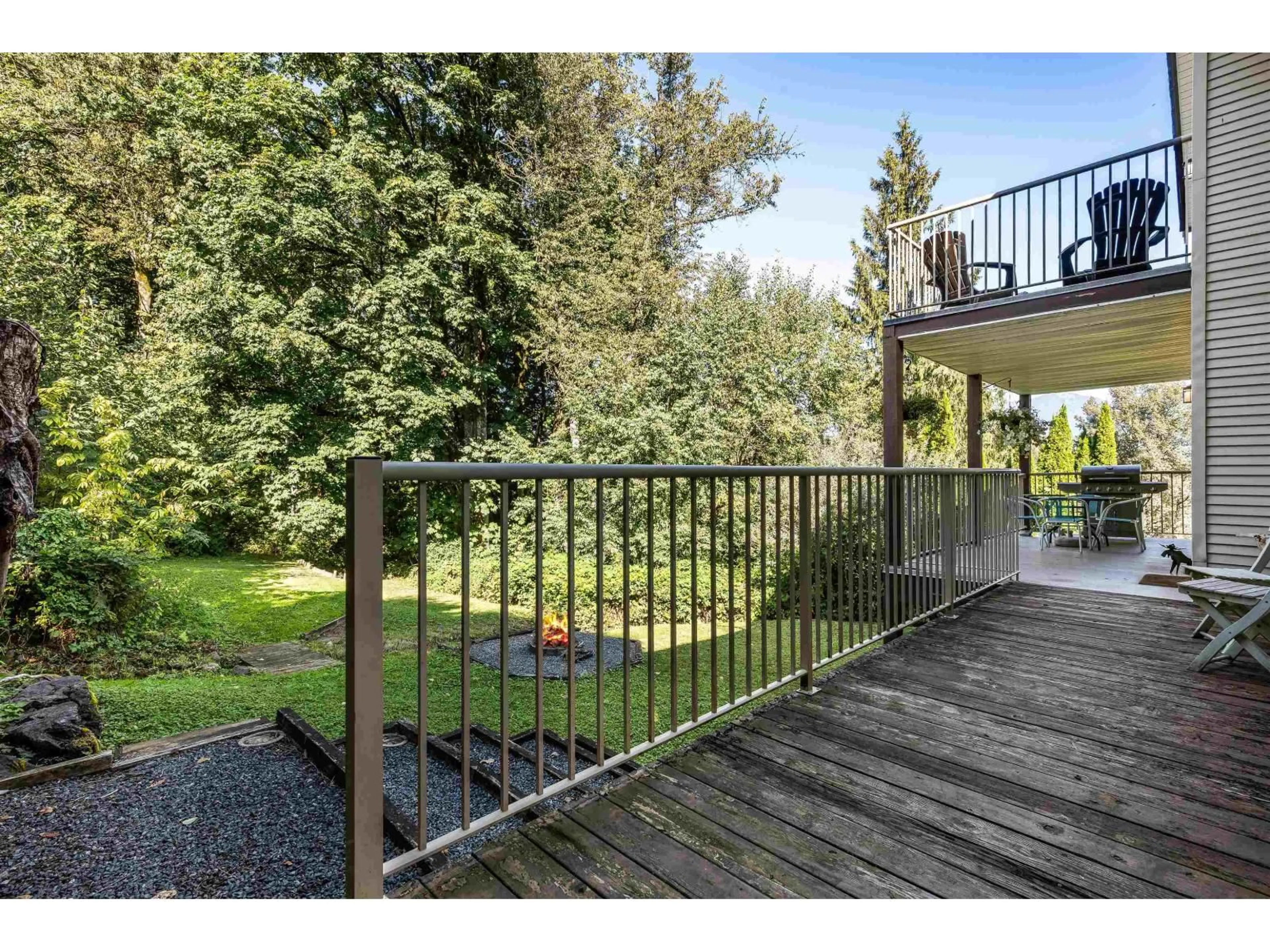Patio, unknown for 114 - 43995 CHILLIWACK MOUNTAIN ROAD, Chilliwack British Columbia V2R5M1