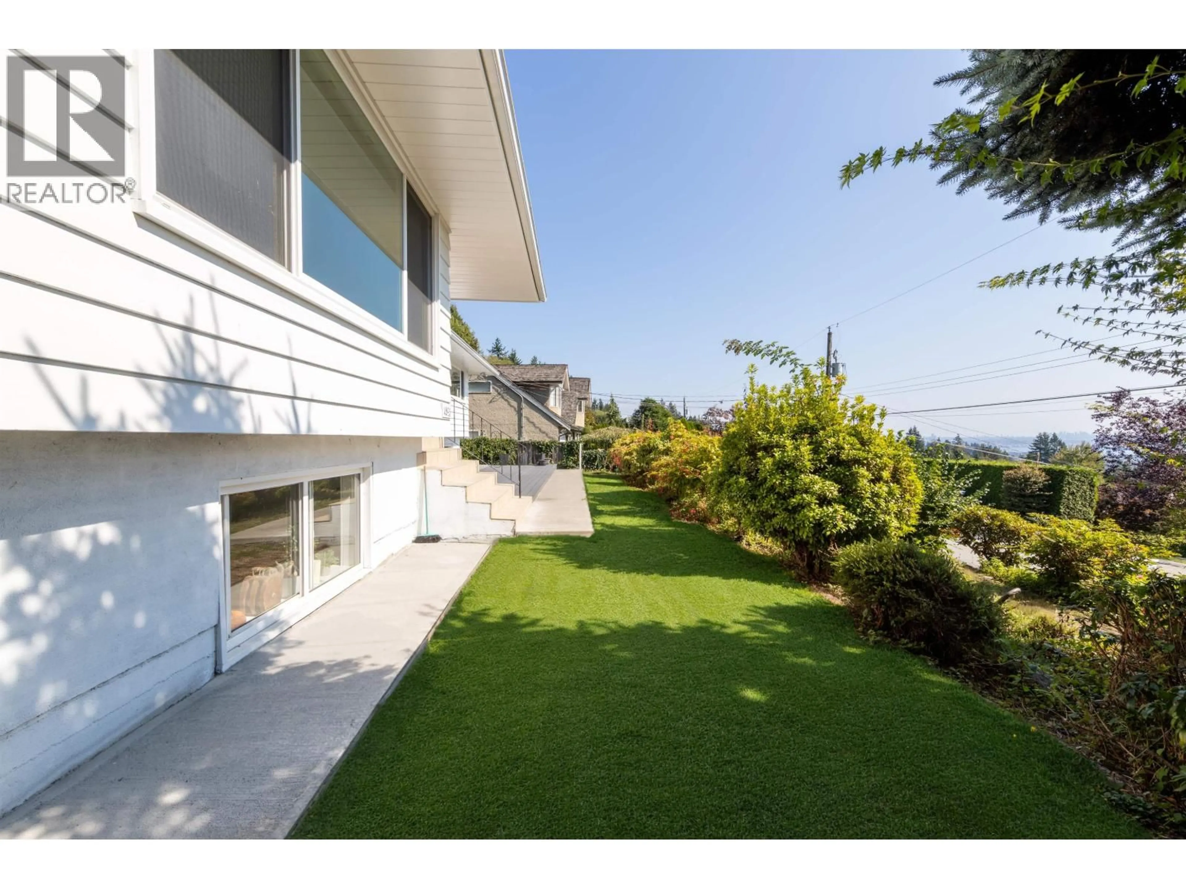 Patio, unknown for 1895 ROSEBERY AVENUE, West Vancouver British Columbia V7V2Z5