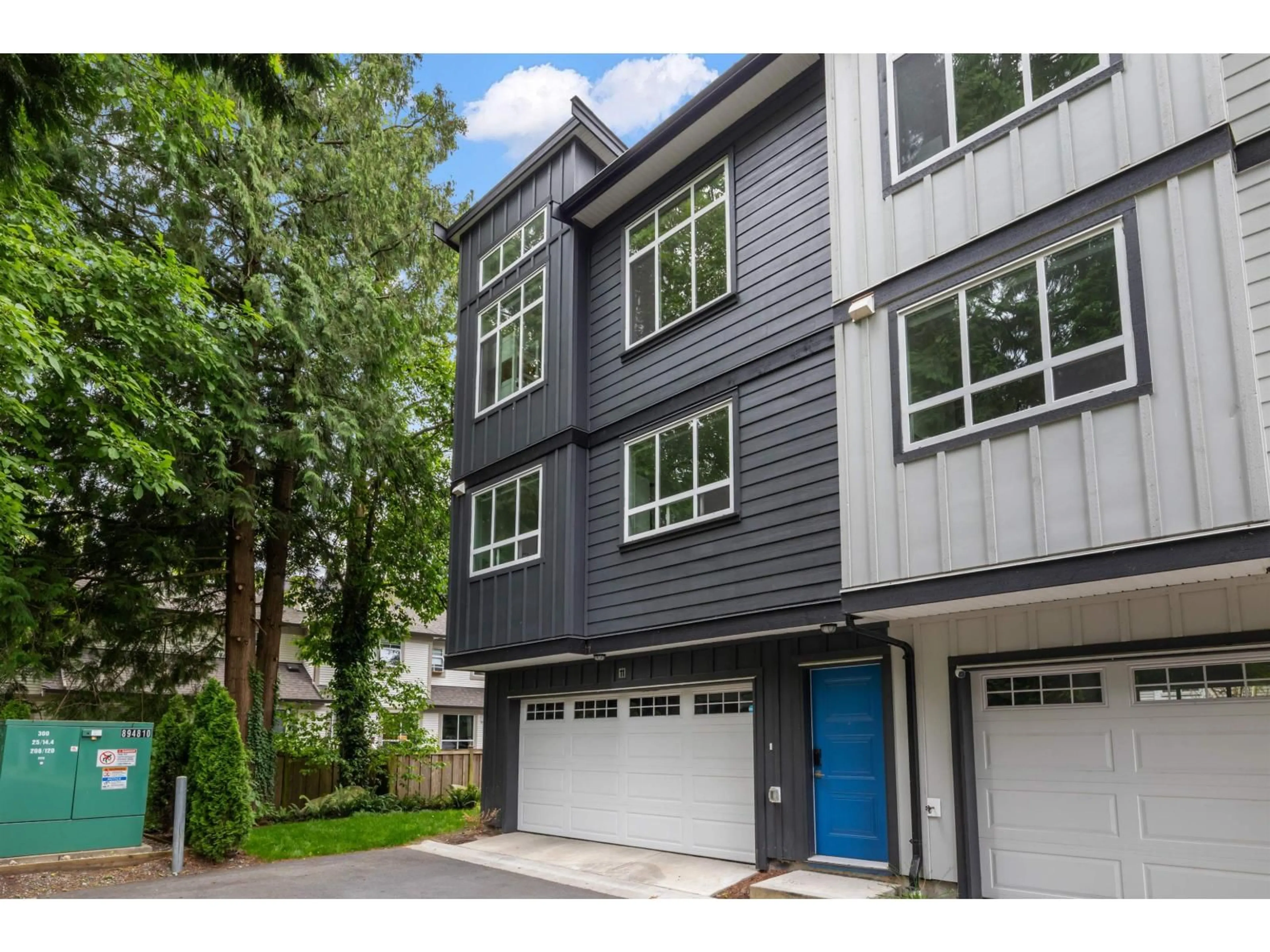 Home with vinyl exterior material, street for 11 - 8137 164, Surrey British Columbia V4N0P1