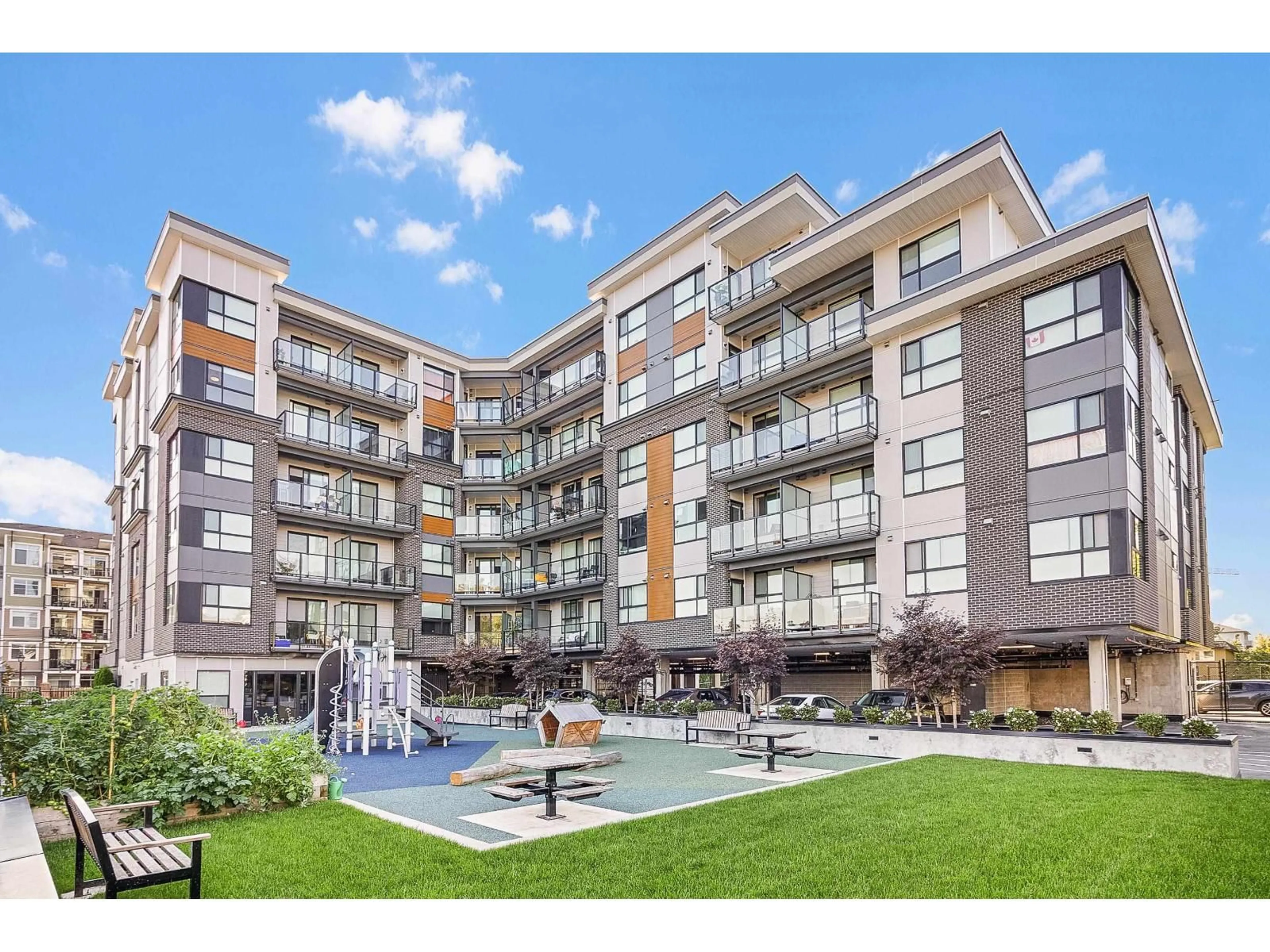 Patio, unknown for 217 - 20695 EASTLEIGH, Langley British Columbia V3A0P7