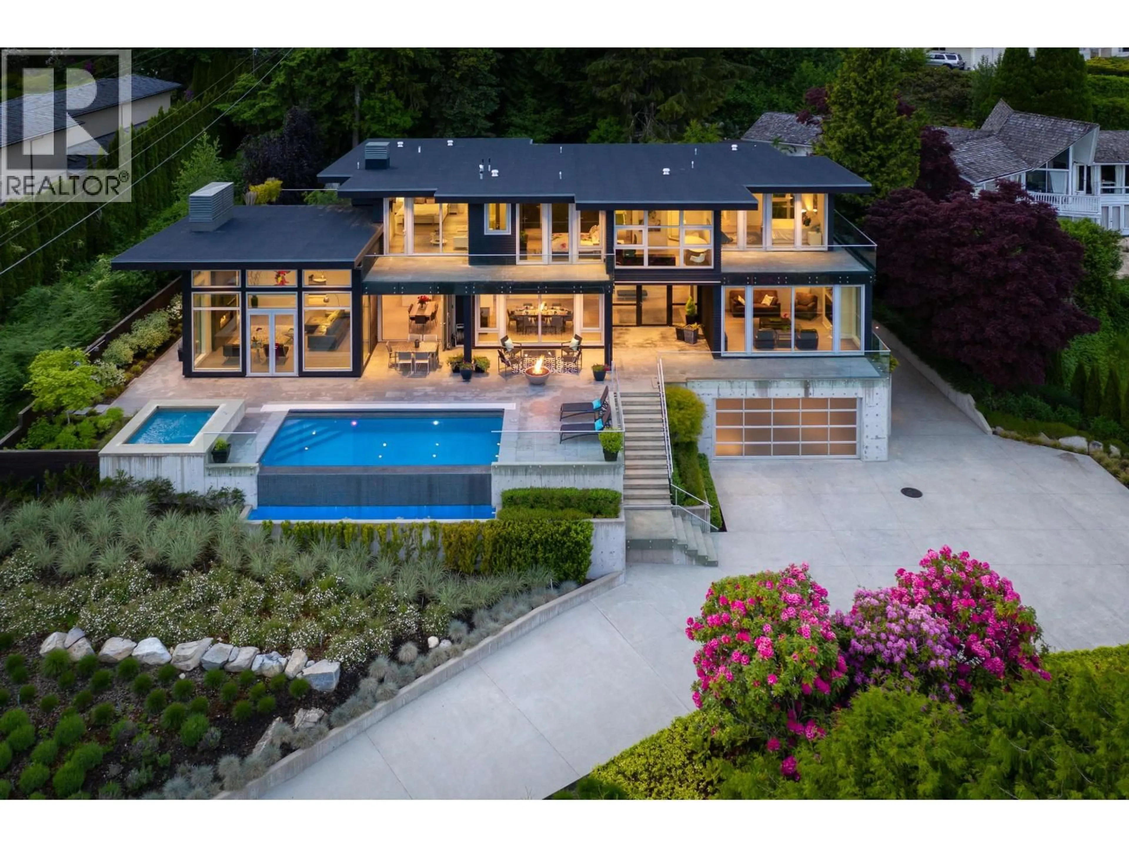 Home with brick exterior material, unknown for 1065 GROVELAND ROAD, West Vancouver British Columbia V7S1Z3