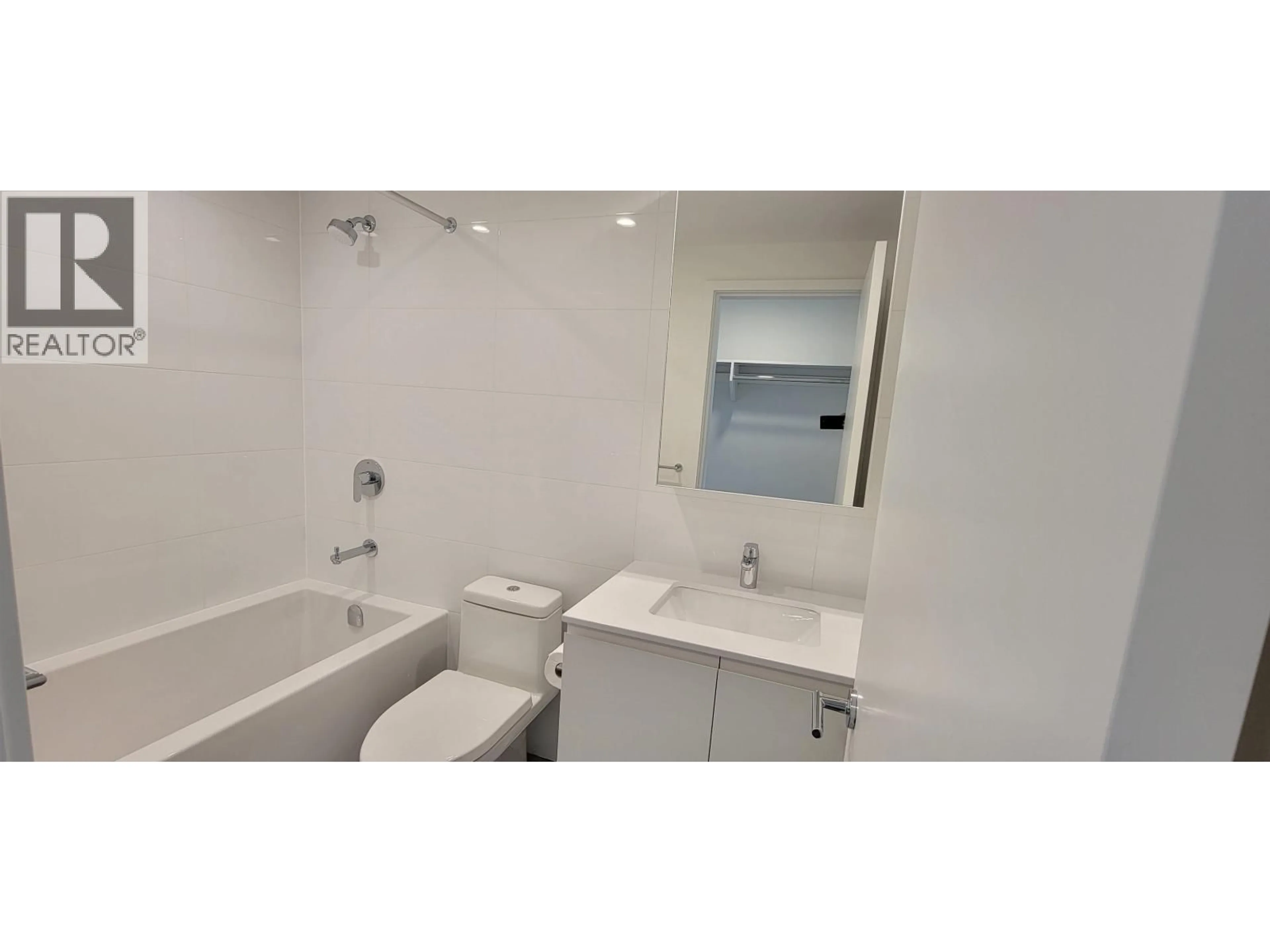 Standard bathroom, ceramic/tile floor for 1711 - 3809 EVERGREEN PLACE, Burnaby British Columbia V3J0M1