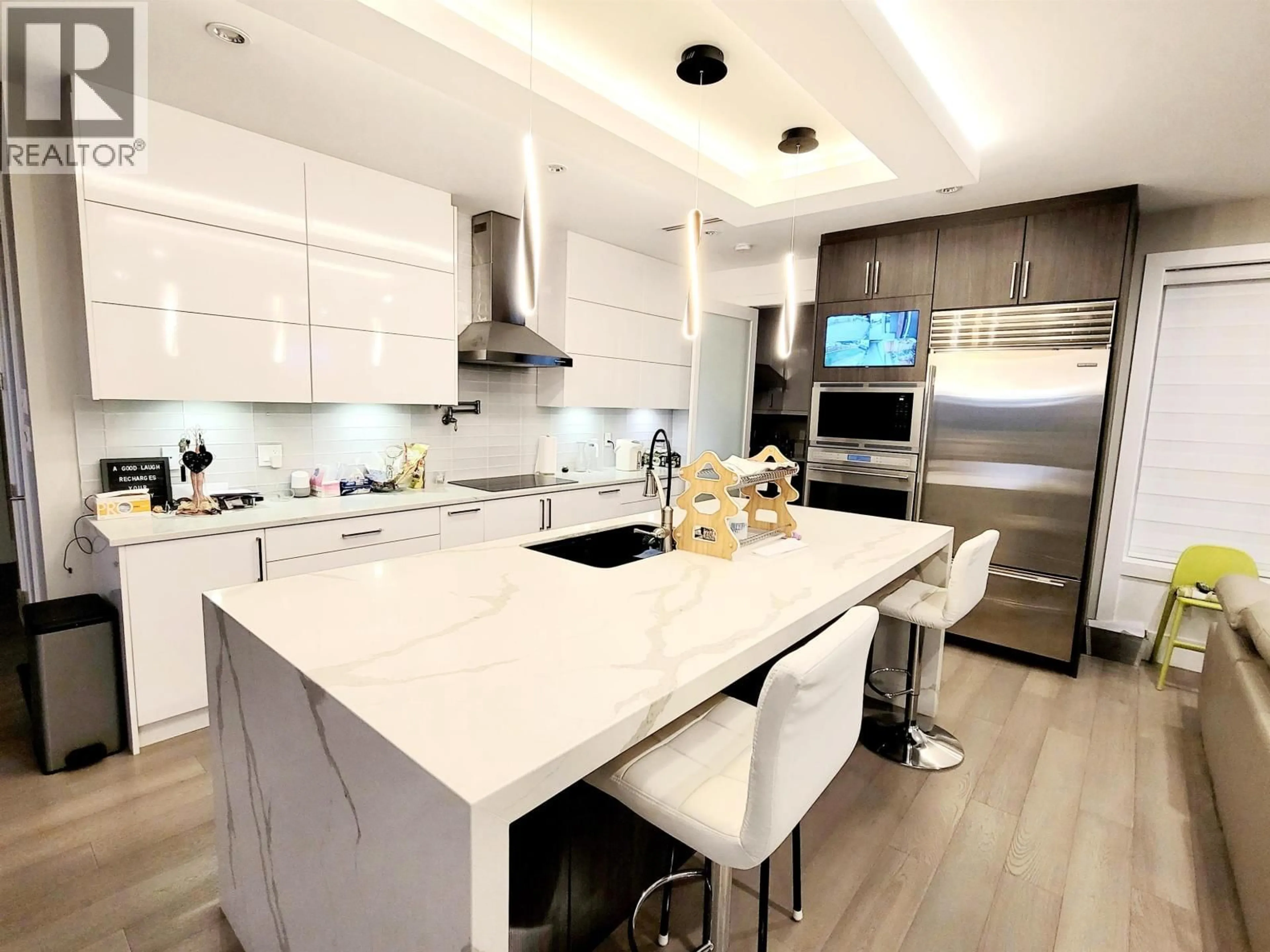 Contemporary kitchen, unknown for 5988 GIBBONS DRIVE, Richmond British Columbia V7C2C7