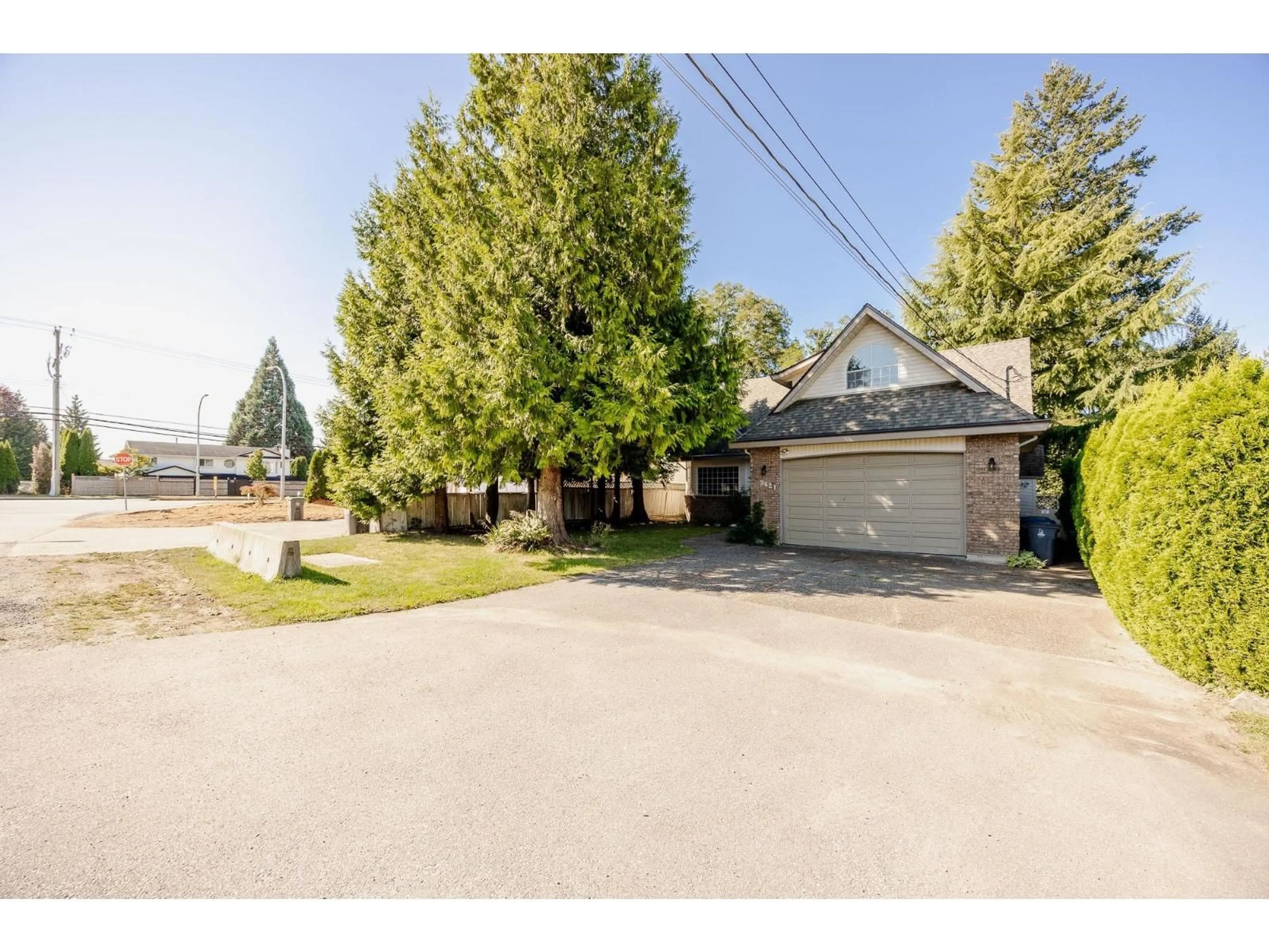 A pic from outside/outdoor area/front of a property/back of a property/a pic from drone, street for 9621 161A, Surrey British Columbia V4N2E8
