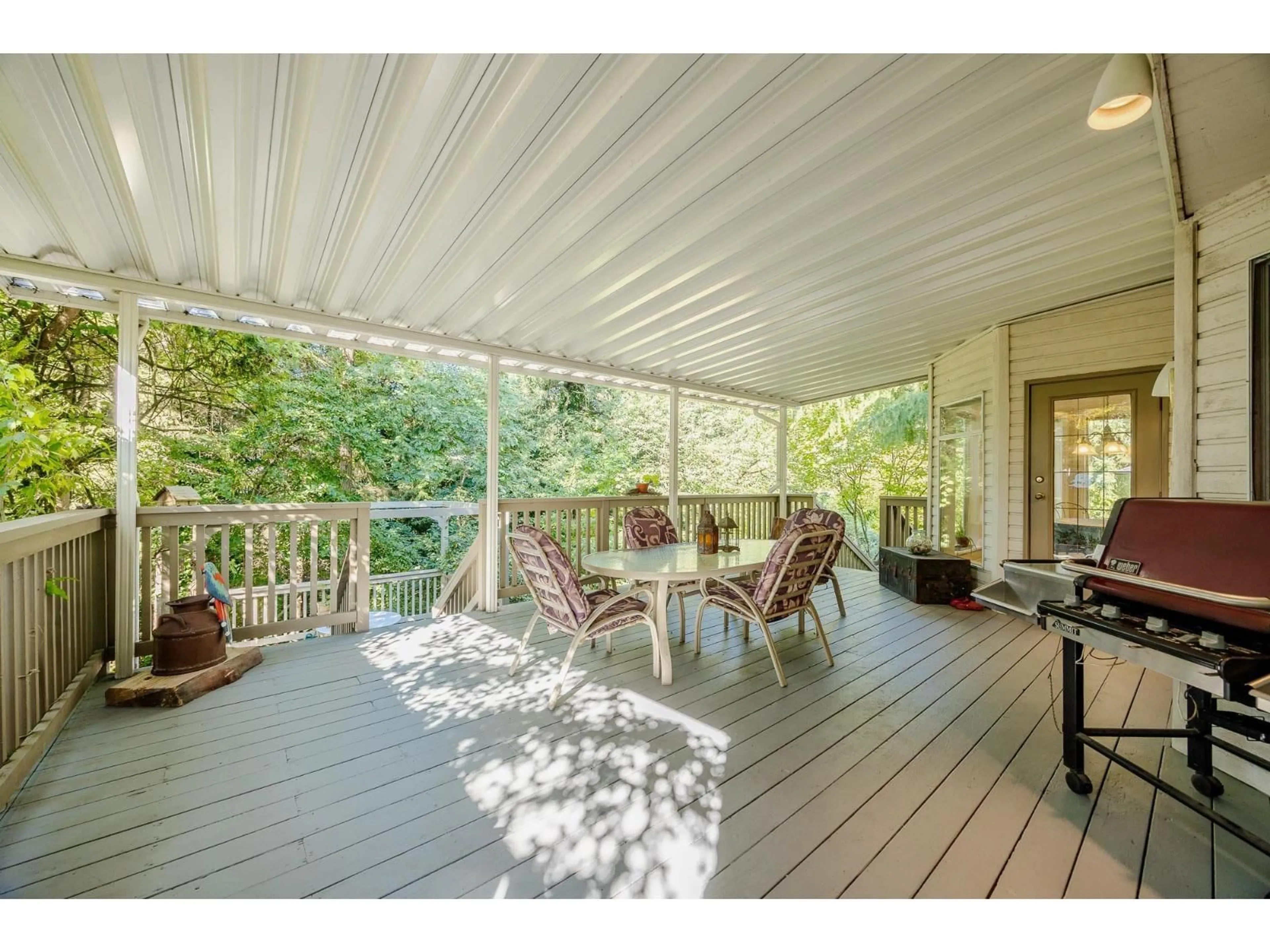 Patio, water/lake/river/ocean view for 9621 161A, Surrey British Columbia V4N2E8