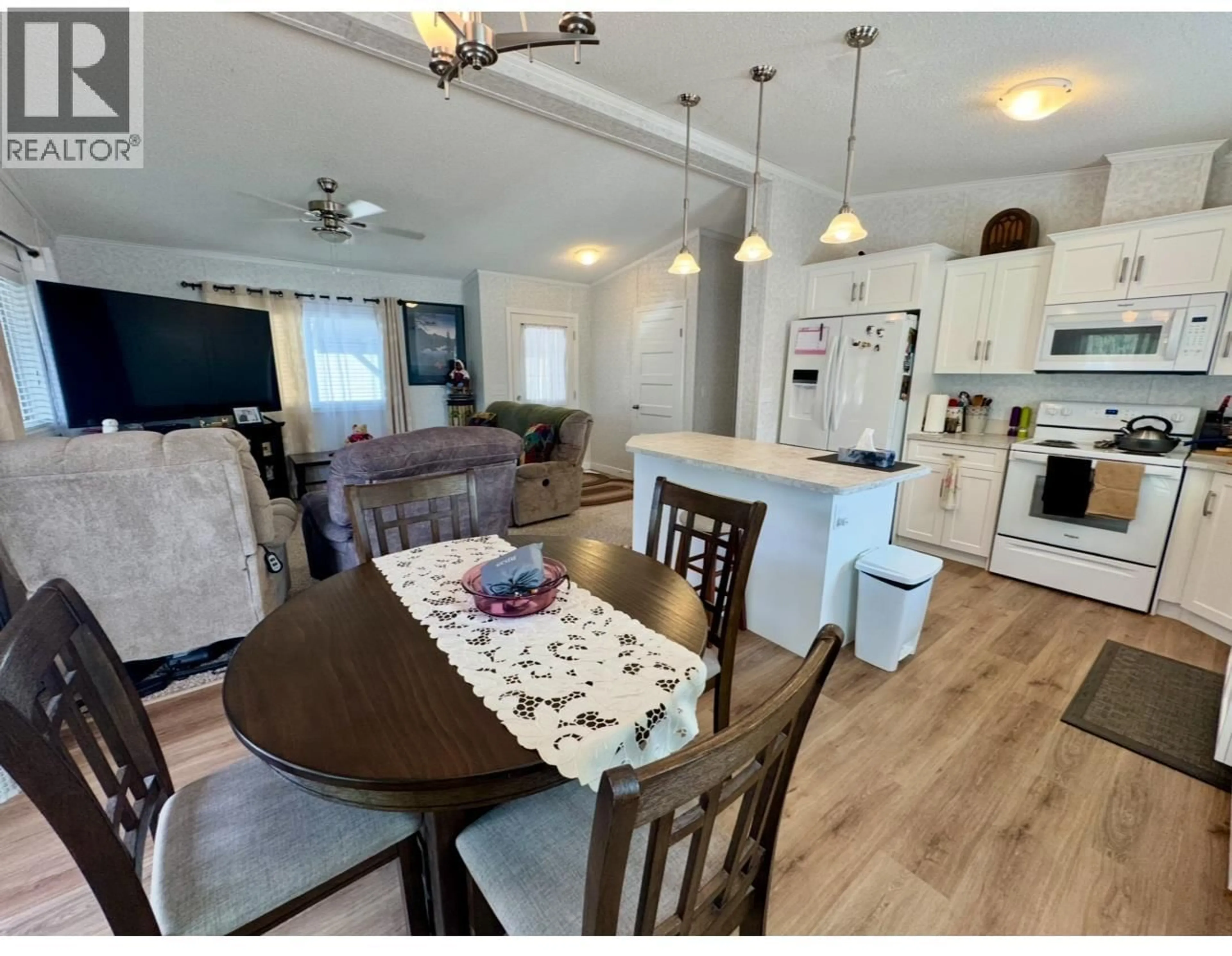 Open concept kitchen, unknown for 56 - 3001 MACKENZIE AVENUE, Williams Lake British Columbia V2G3N9