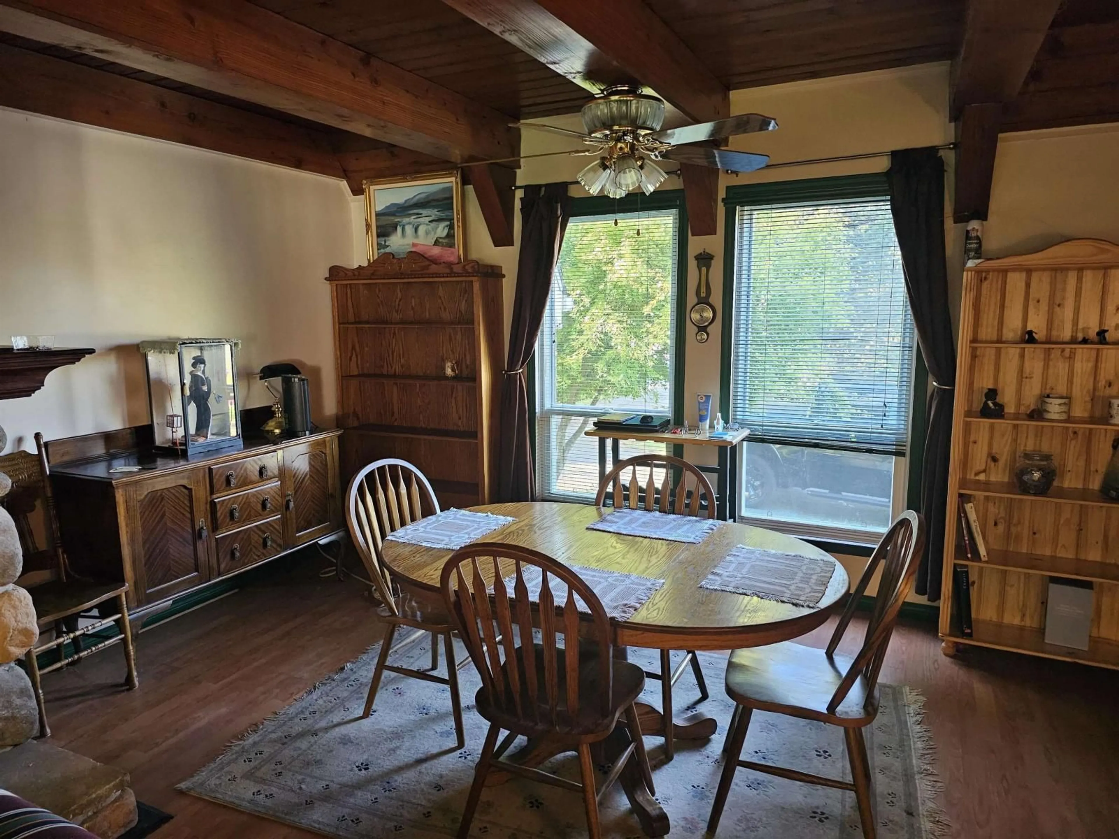 Dining room, wood/laminate floor for 19850 48, Langley British Columbia V3A3L1