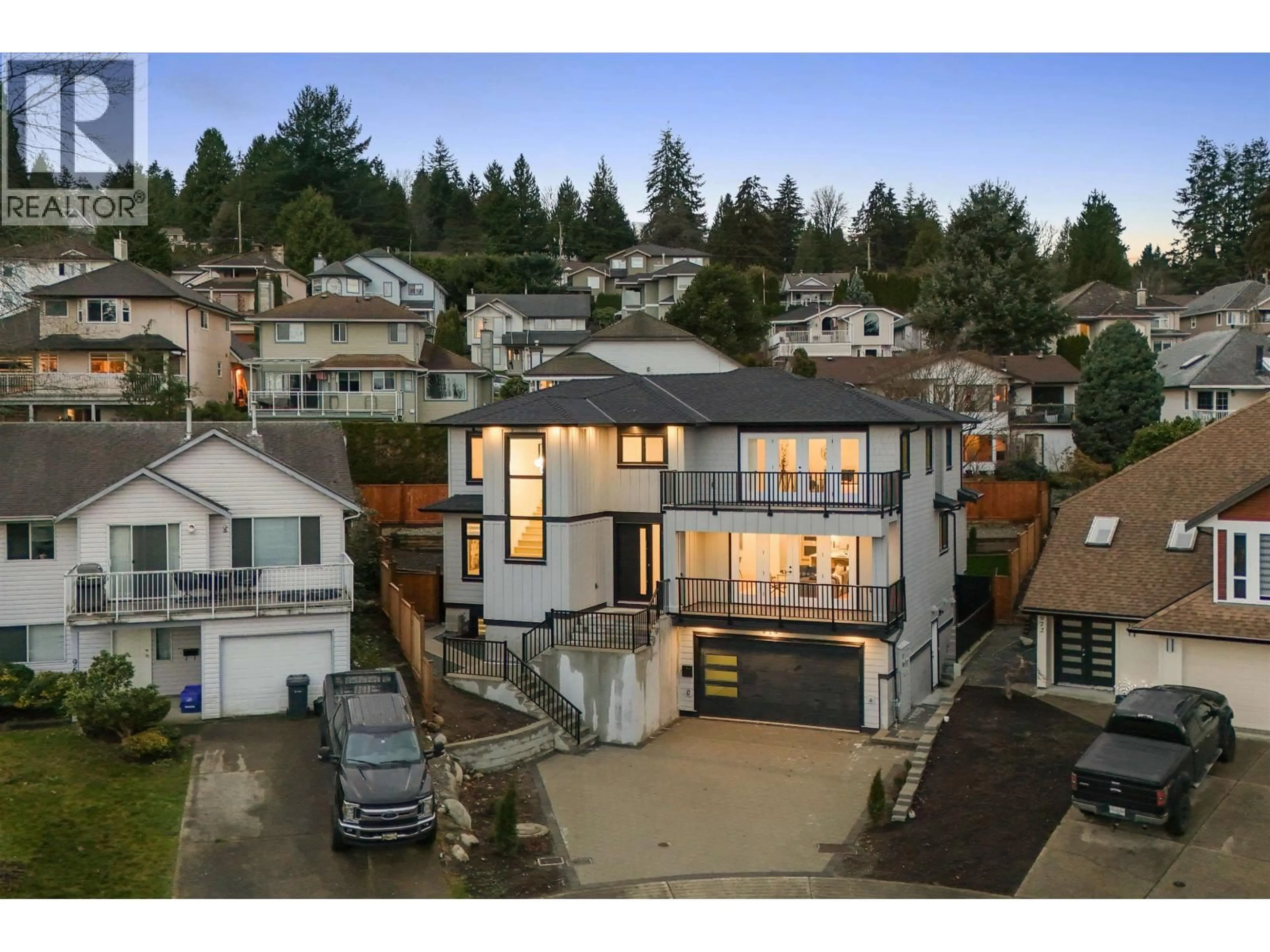 A pic from outside/outdoor area/front of a property/back of a property/a pic from drone, mountain view for 2289 CAPE HORN, Coquitlam British Columbia V4S1C6