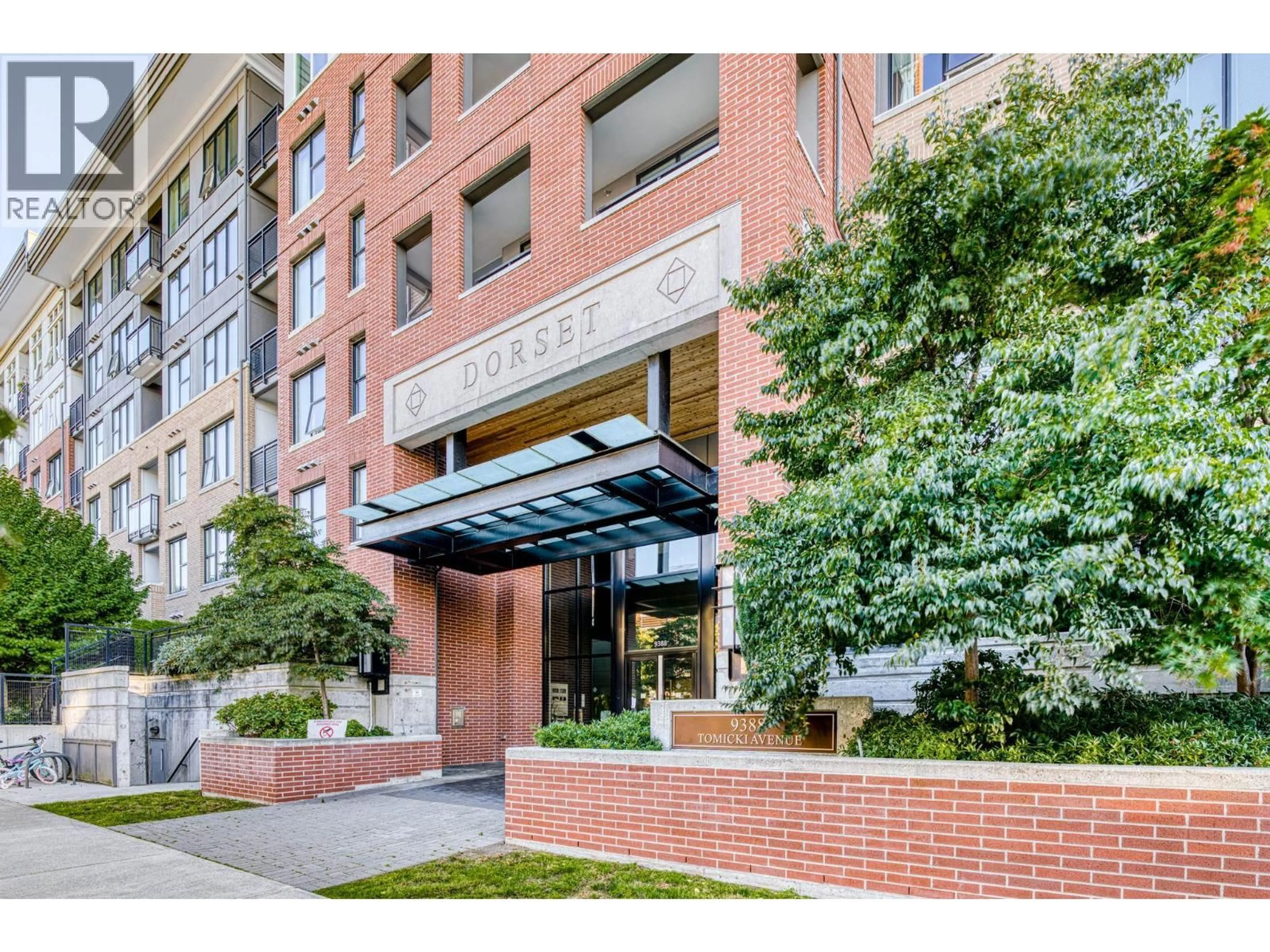 Indoor foyer for 320 - 9388 TOMICKI AVENUE, Richmond British Columbia V6X0P1